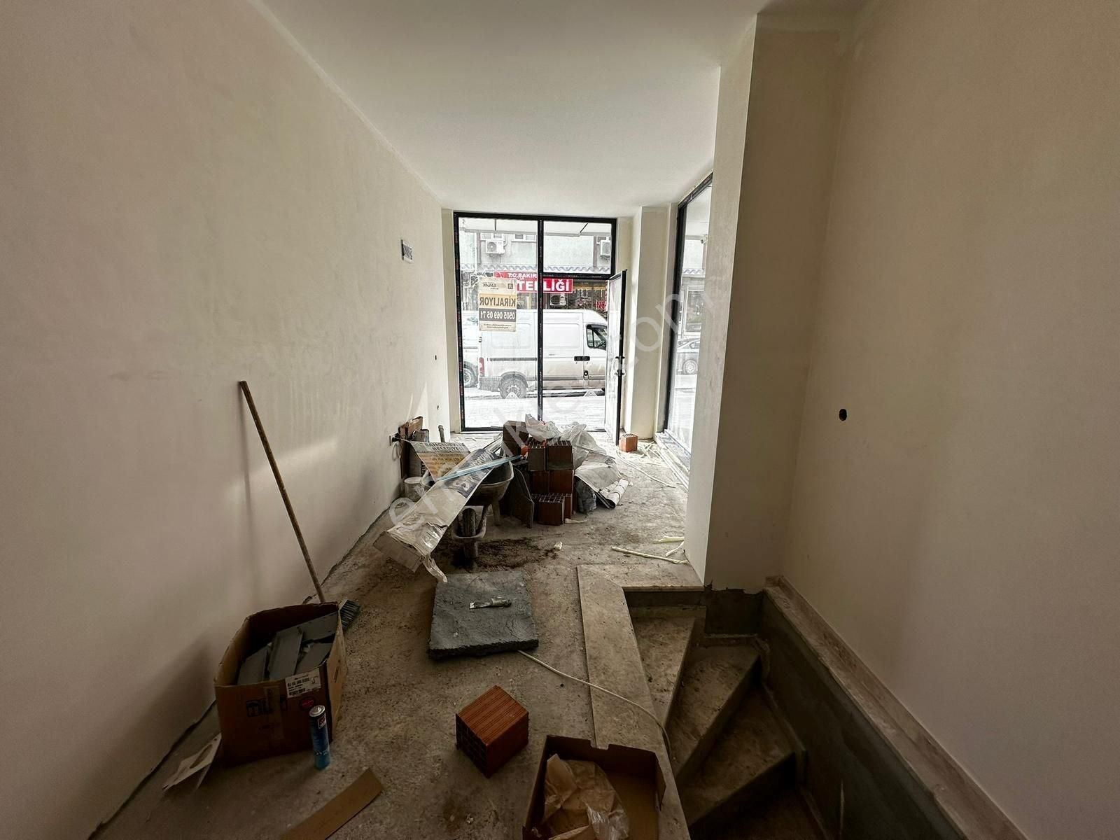 Bahçelievler Mithatpaşa Caddesinde Kiralık Depolu Dükkan, İş Yeri - Görsel 8