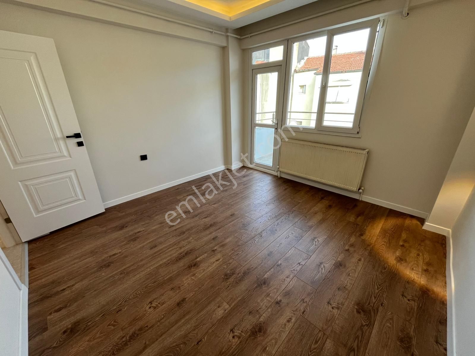 Asil'den Ata Cad. Girişinde 3+1 Lüks Yapılı Çift Cephe Daire - Görsel 23