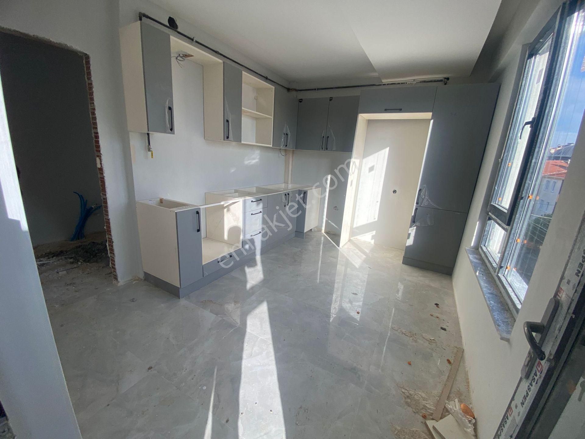 Tombakzade Yakını Katta Tek Daire Özel Garaj 115m² 2+1 Daire Bk-21 - Görsel 2