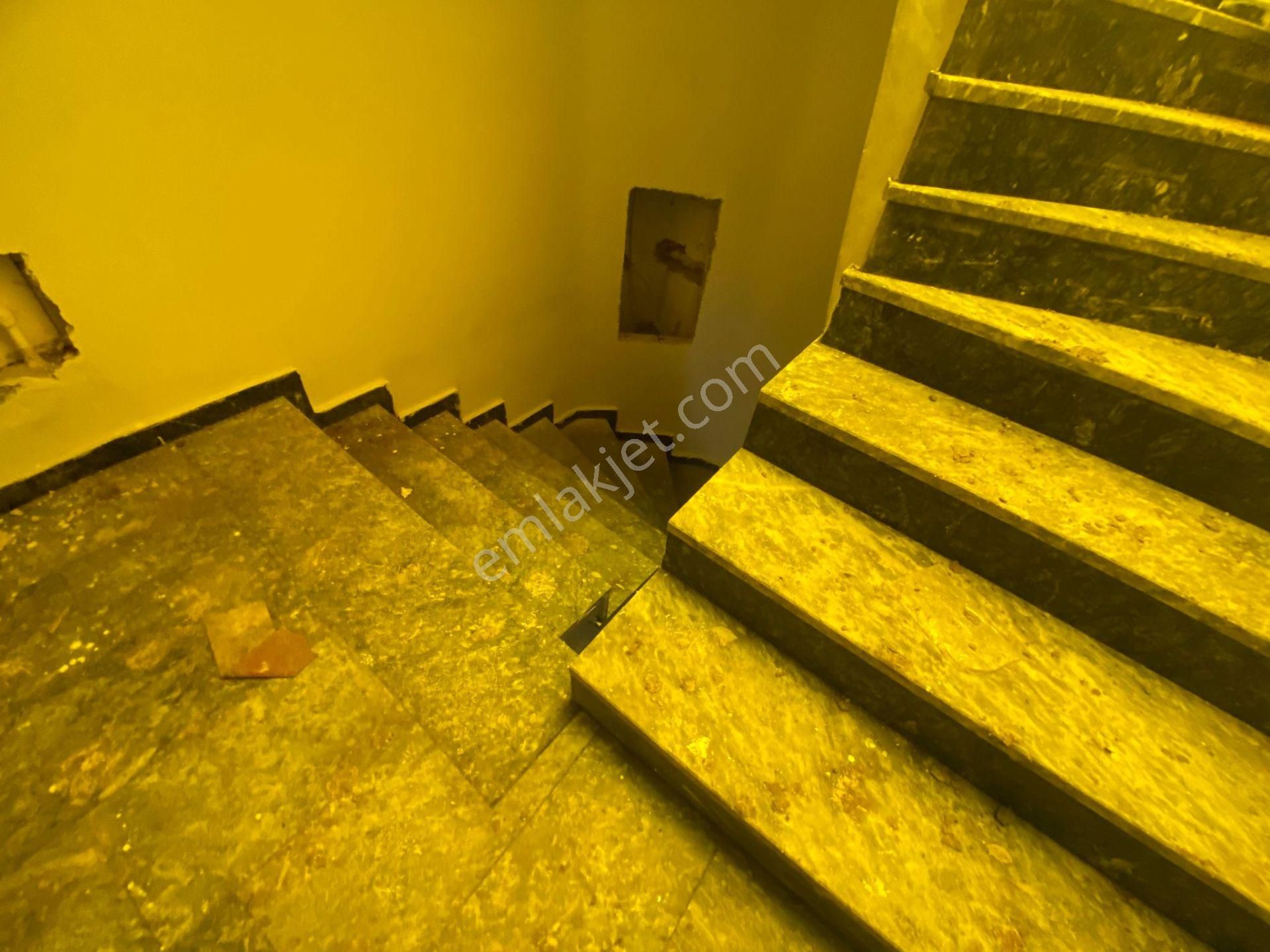 Tombakzade Yakını Katta Tek Daire Özel Garaj 115m² 2+1 Daire Bk-21 - Görsel 20