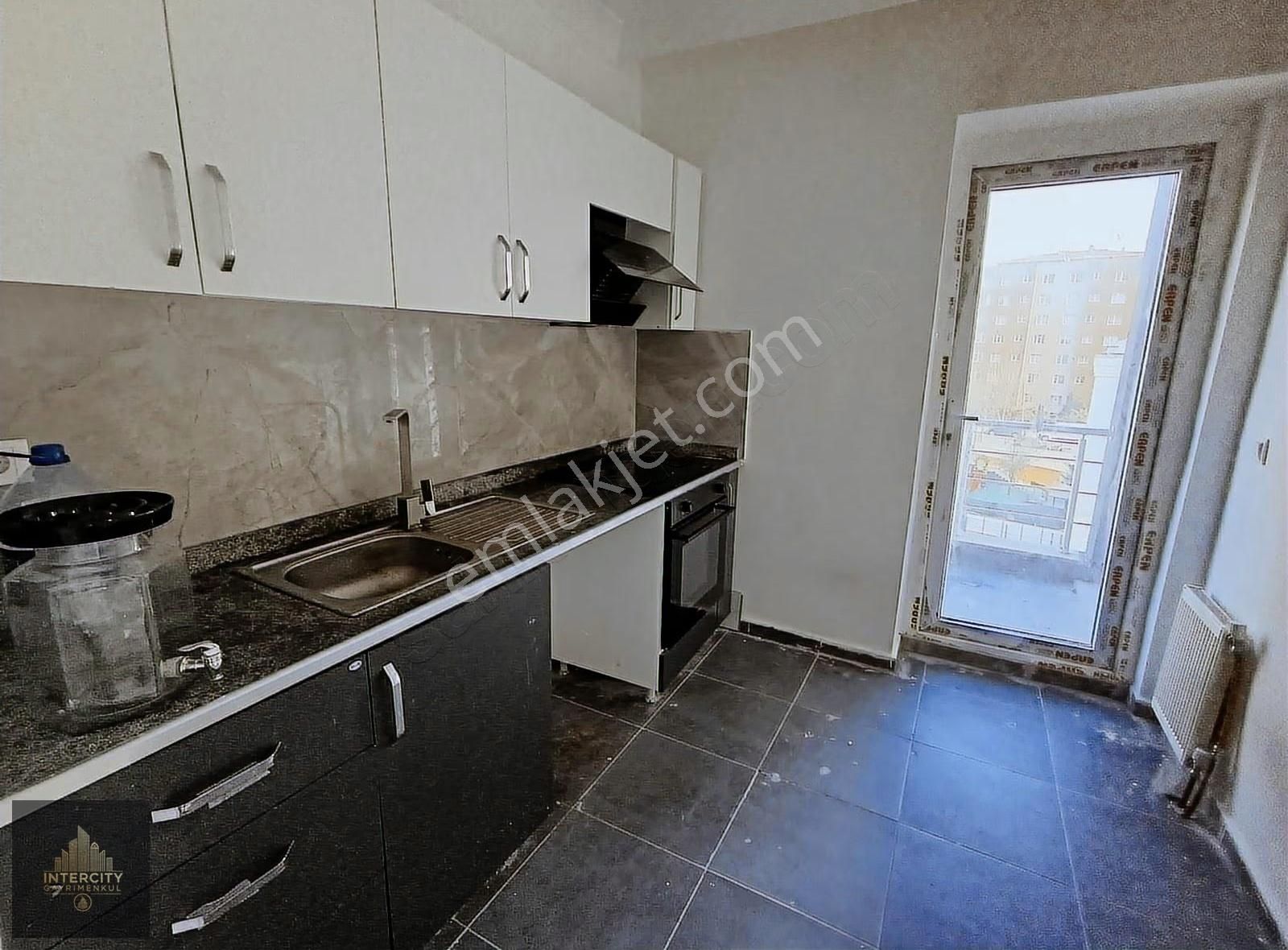 Esenyurt Zafer Mah. Hayatpark 4 Sitesi 2+1 Satılık Daire - Görsel 8
