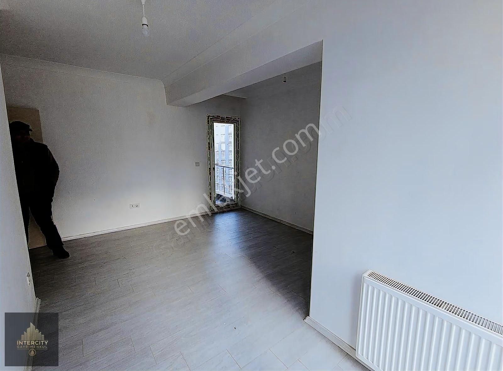 Esenyurt Zafer Mah. Hayatpark 4 Sitesi 2+1 Satılık Daire - Görsel 5