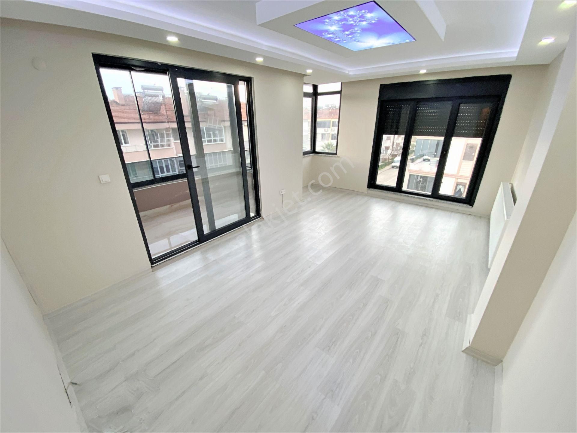 🌀gültaş Emlaktan Akçay’da Satılık Ön Cephe Ebeveyn Banyolu Siemens Ankastreli 3+1 Daire - Görsel 12