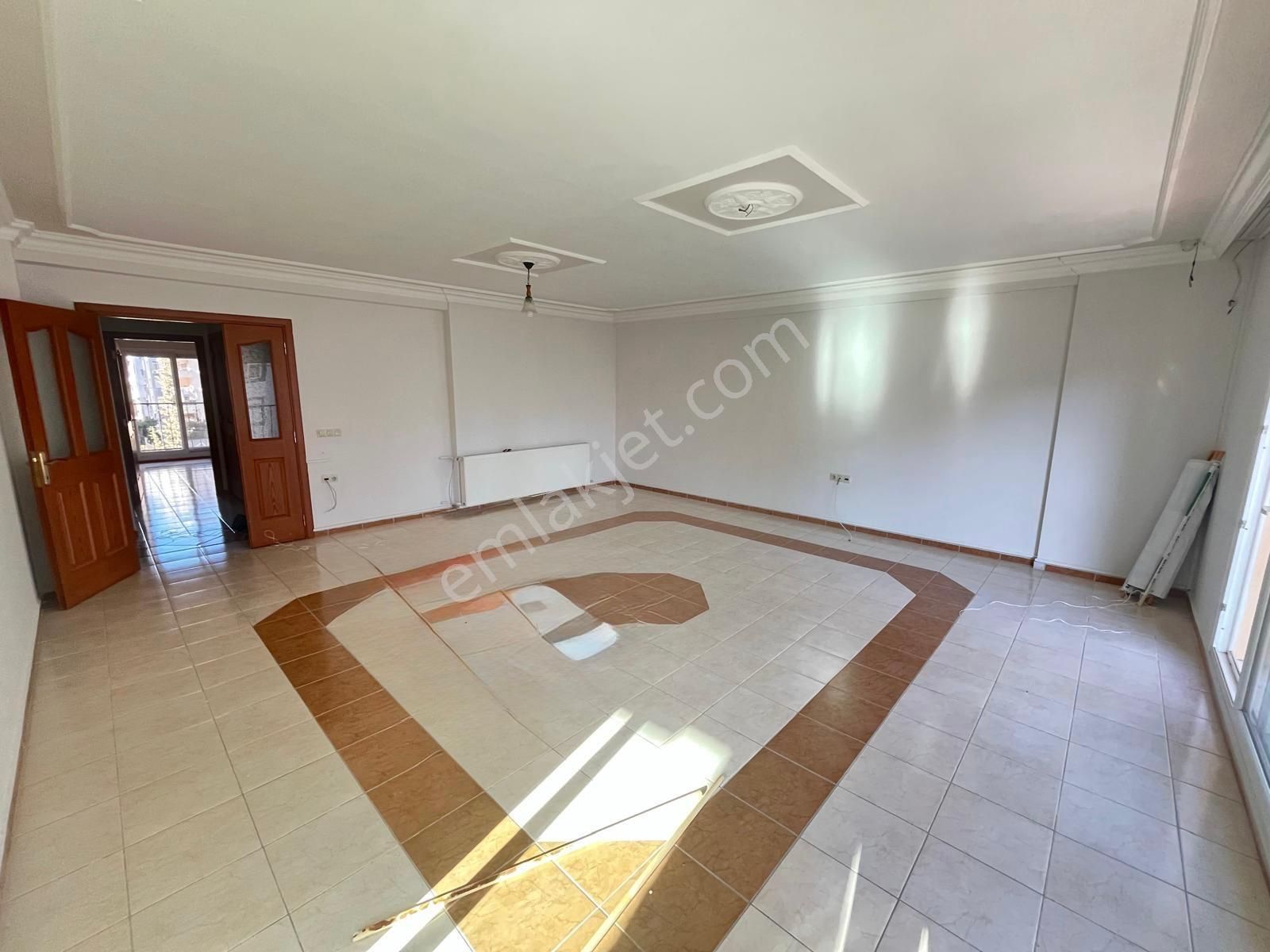 İz'den Huzurevlerin'de Xl Oturum 3+1 Satılık Daire - Görsel 3