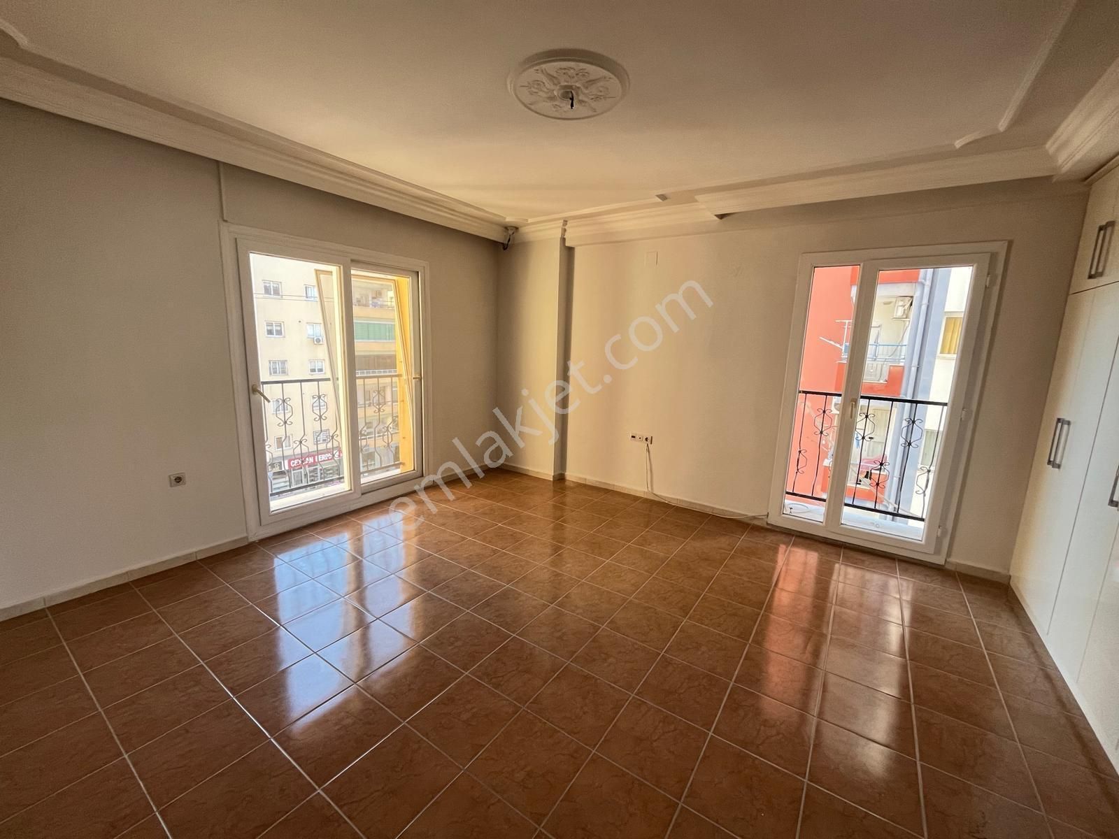 İz'den Huzurevlerin'de Xl Oturum 3+1 Satılık Daire - Görsel 15