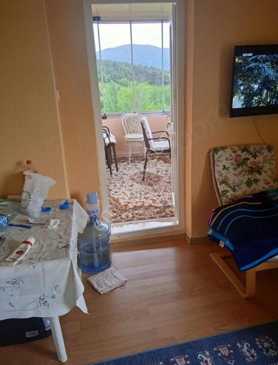 Kemalpaşa Ovacık Köyünde Müstakil Bahçeli Ev - Görsel 4