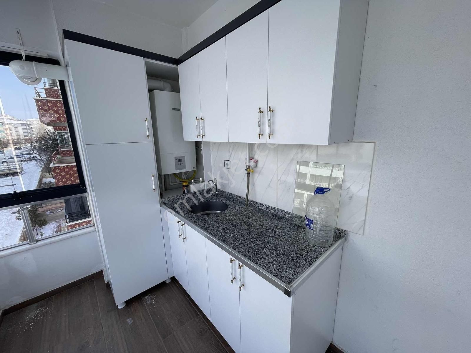 [ema] Seyda Molla Bahri Cadde Üzeri Cam Balkonlu Daire - Görsel 2