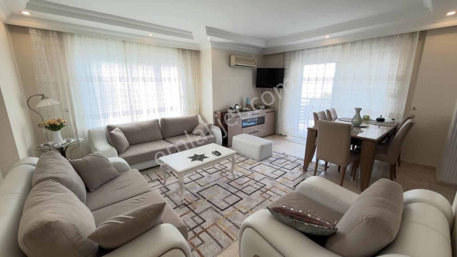 Alanya Çarşı İçinde Full Eşyalı Kiralık 2.kat Daire - Görsel 4