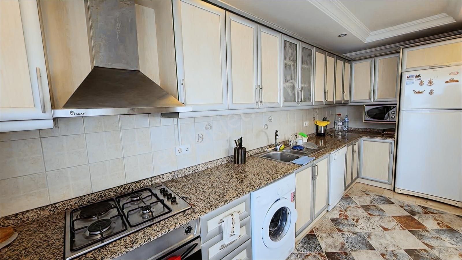 Alanya Çarşı İçinde Full Eşyalı Kiralık 2.kat Daire - Görsel 28