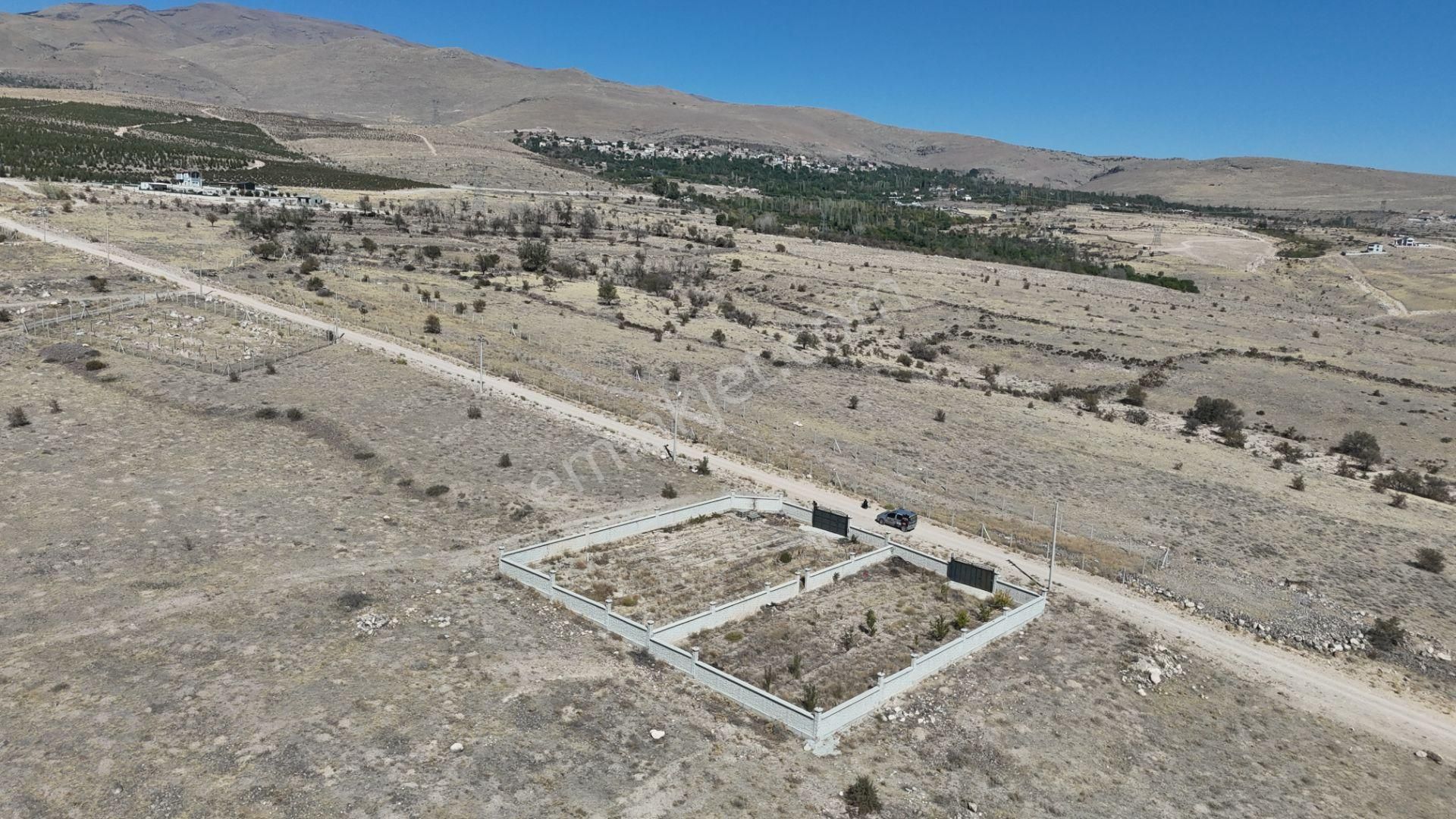 E.gökal Fertek 368 M2 Mükemmel Konum Arsa - Yatırım İçin ! - Görsel 14