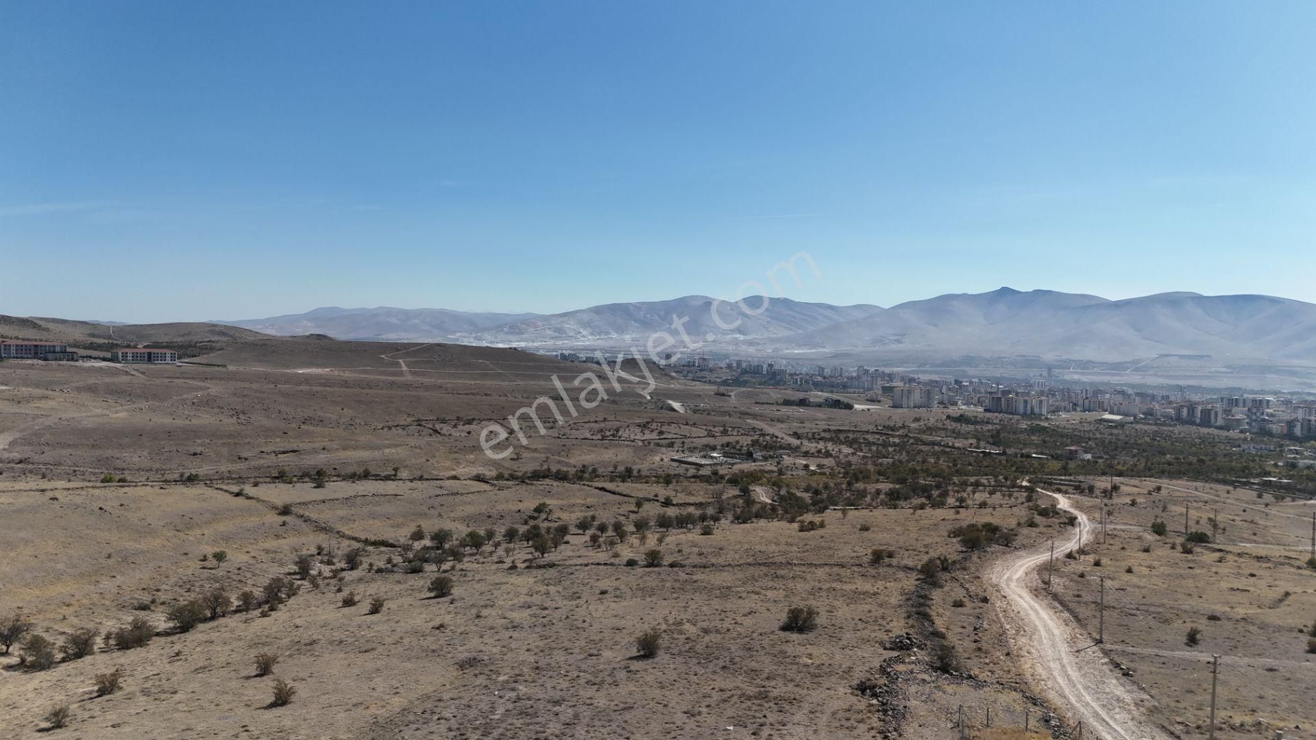 E.gökal Fertek 368 M2 Mükemmel Konum Arsa - Yatırım İçin ! - Görsel 10