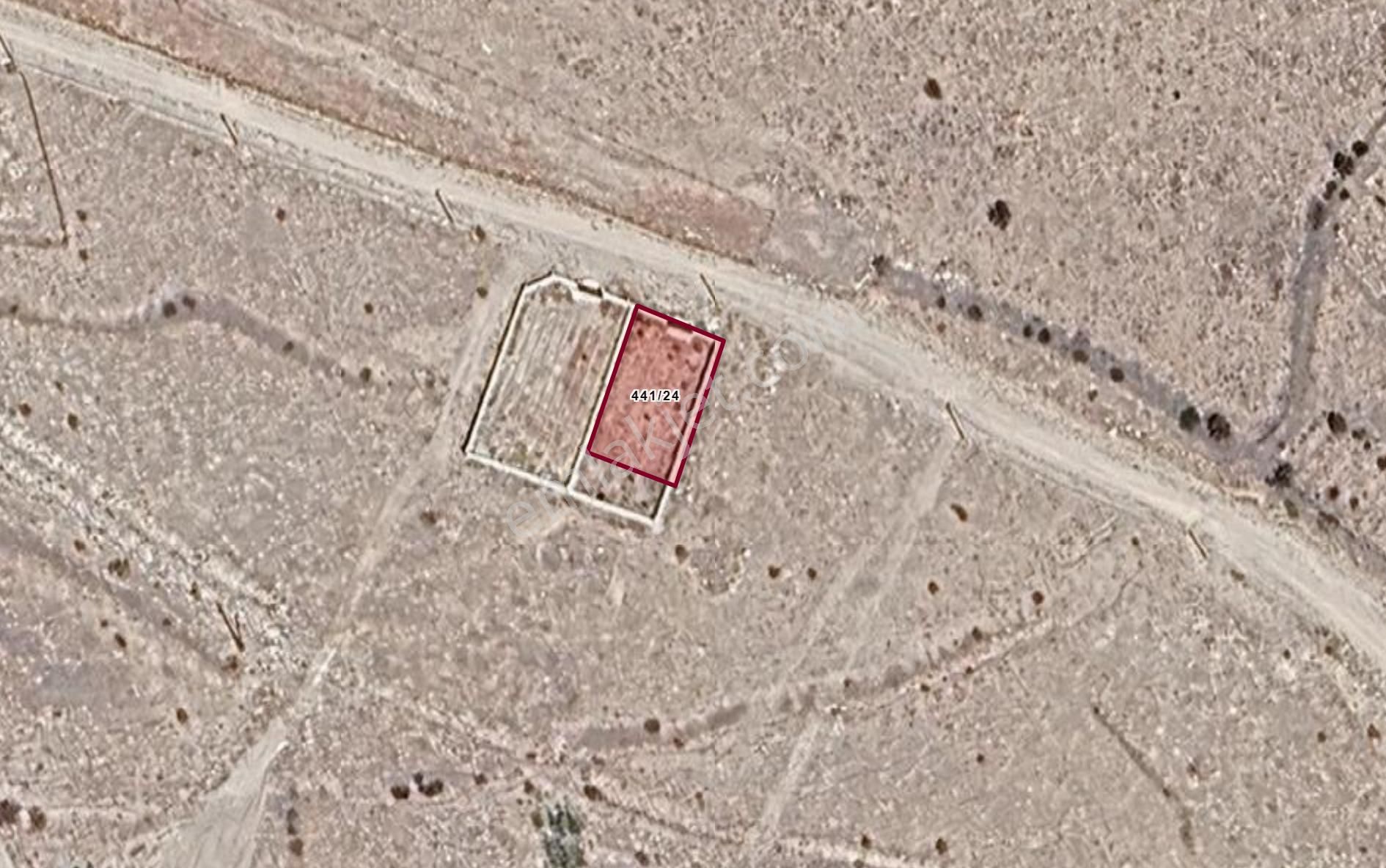 E.gökal Fertek 368 M2 Mükemmel Konum Arsa - Yatırım İçin ! - Görsel 15