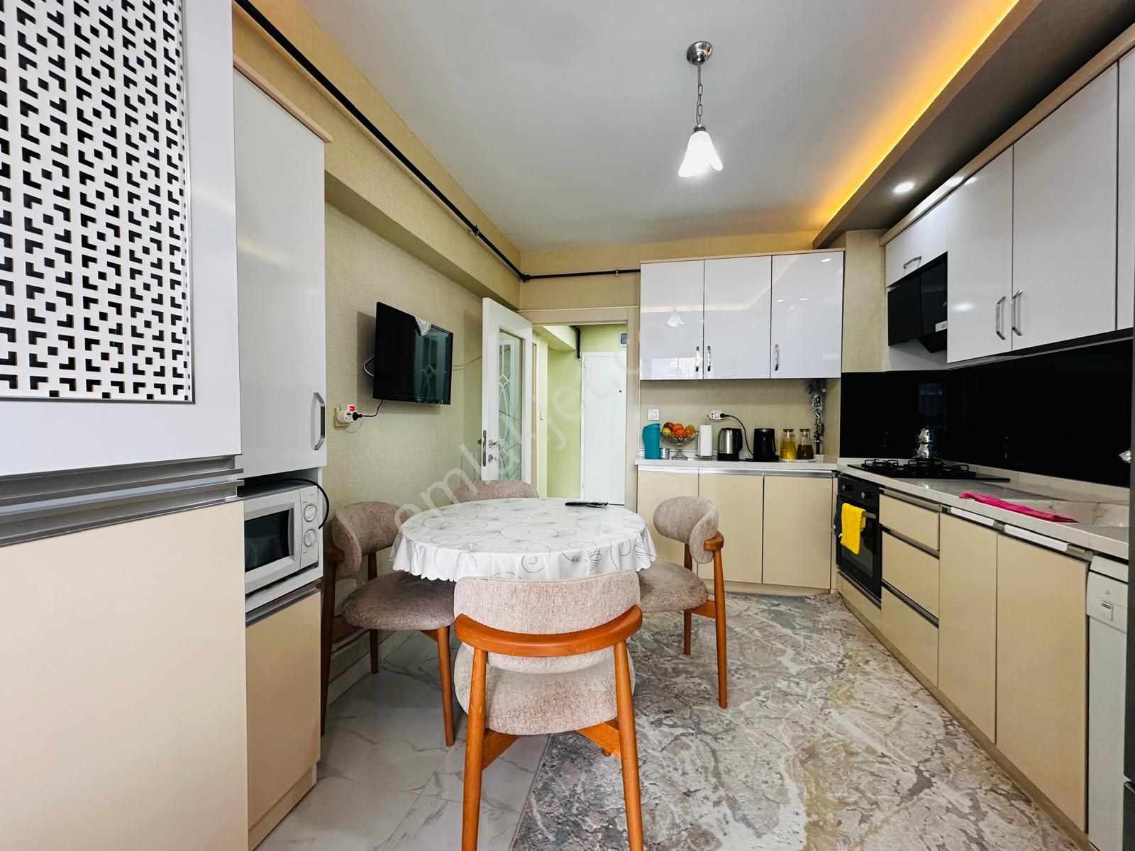 Taşcılar'dan Yeni Binada Asansörlü Güney-doğu Full Yapılı 1.kat 3+1 - Görsel 17