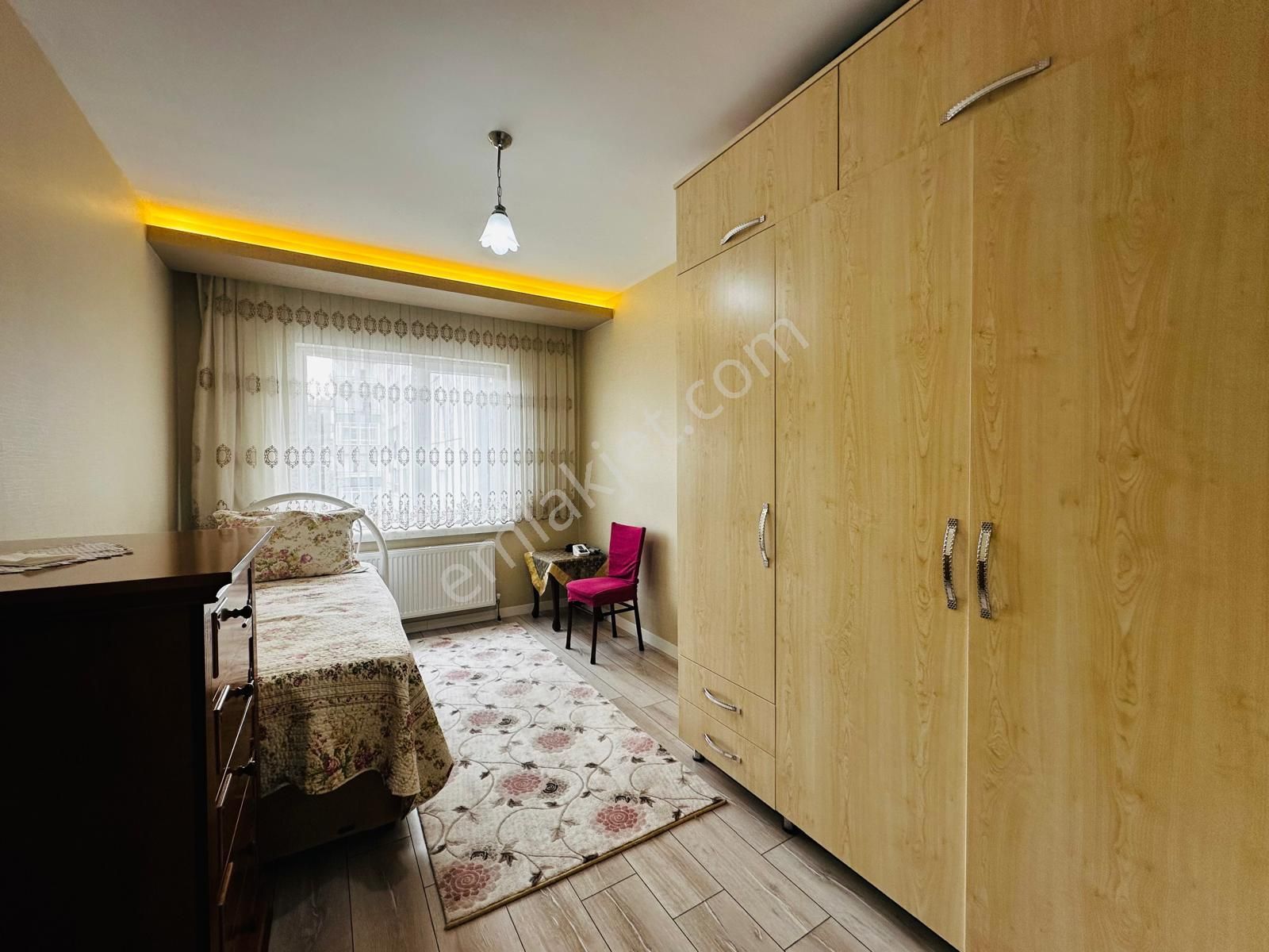 Taşcılar'dan Yeni Binada Asansörlü Güney-doğu Full Yapılı 1.kat 3+1 - Görsel 21