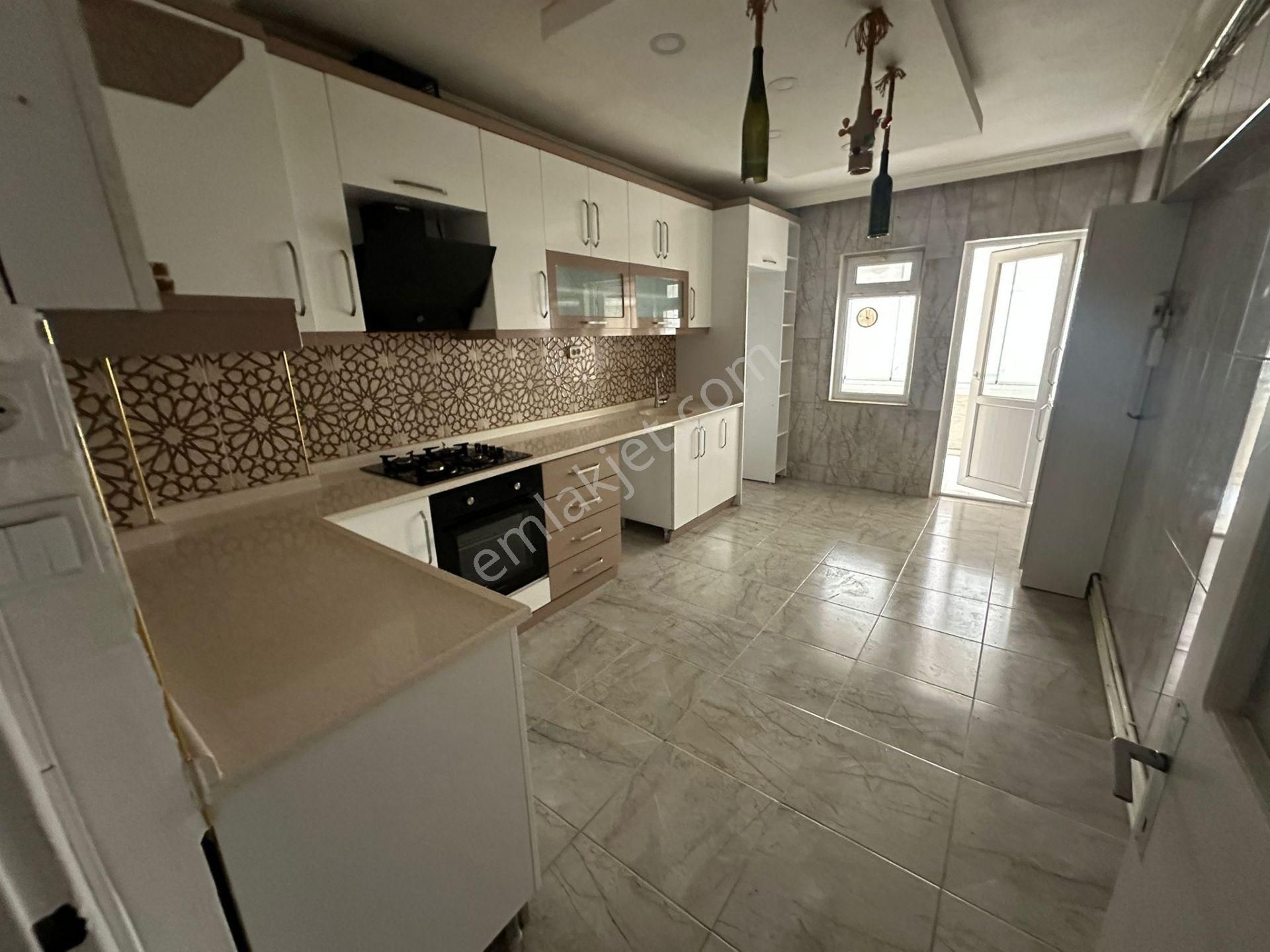 Sincan Andiçen Mah. Site İçinde Full Yapılı Çok Geniş Kiralık Daire