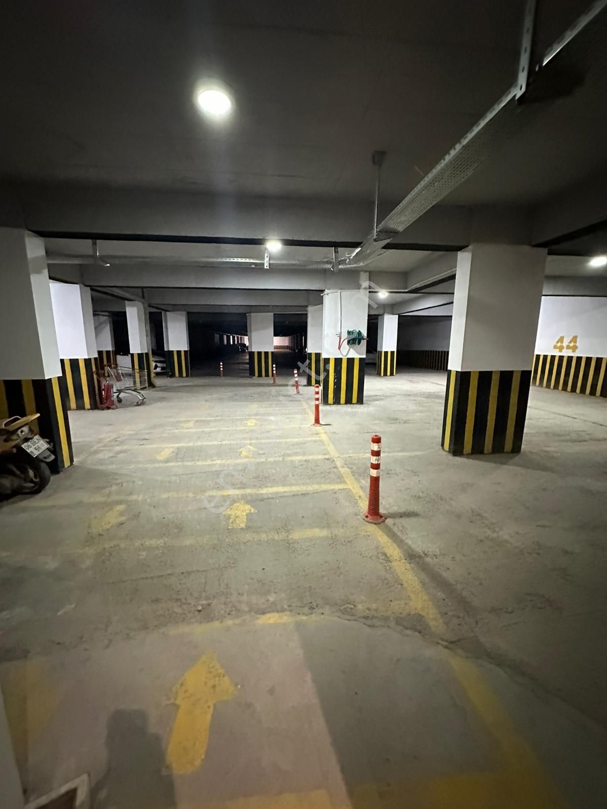 Btm Sitesinde Lüks Yapılı Satılık 3+1 Daire - Görsel 35