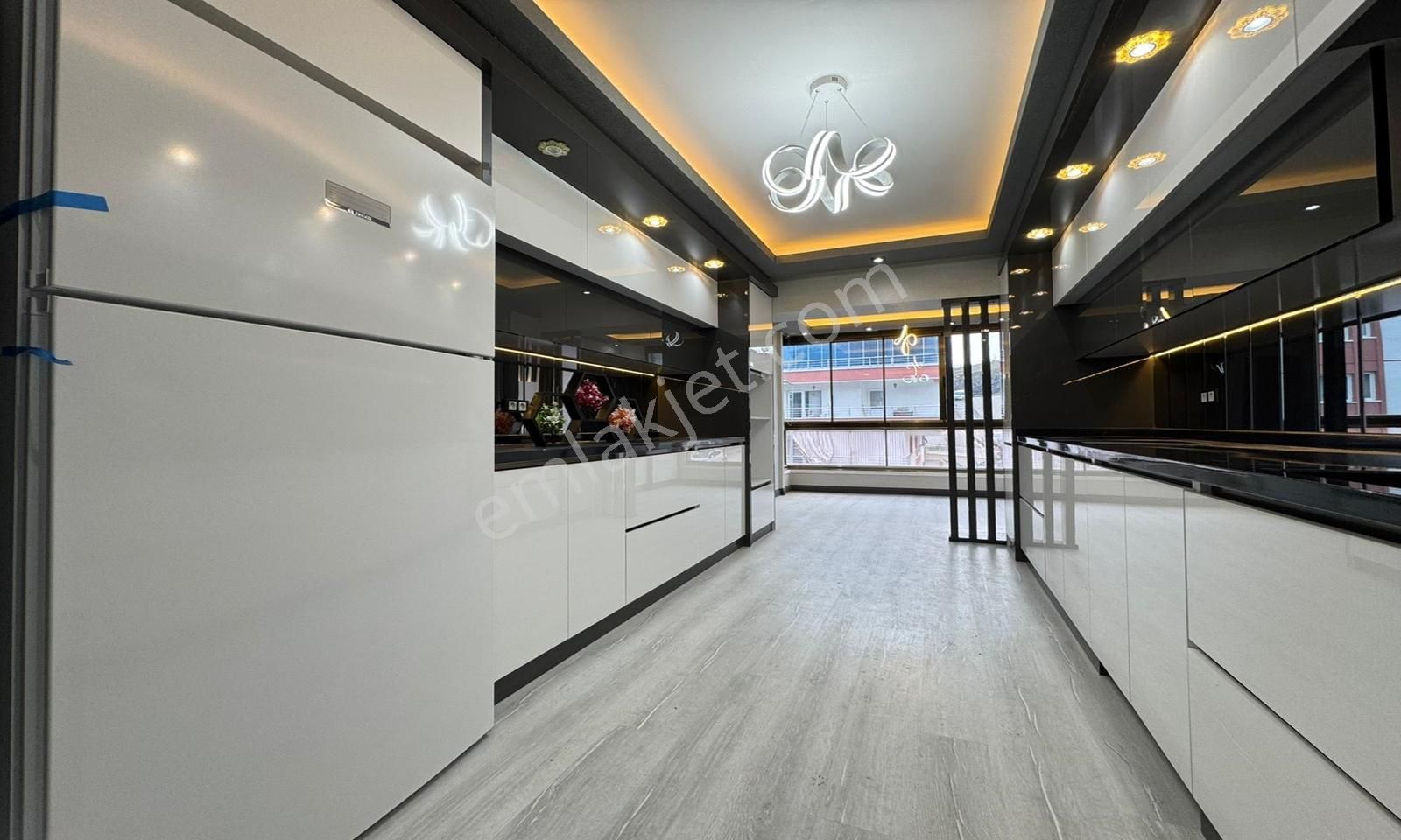 Keçiörende Fırsat 4+1 155 M2 Cadde Üzeri Full+full Yapılı Daire - Görsel 22