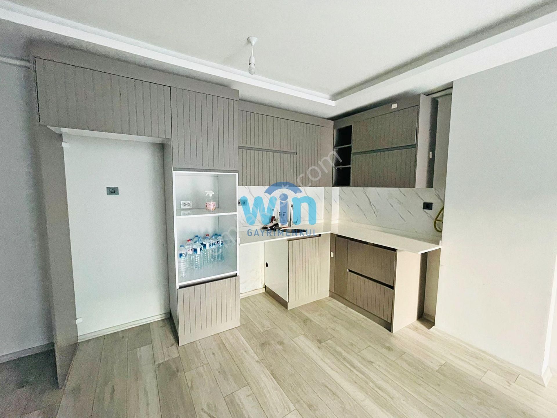 Win Gayrimenkul'den Forum Civarı Doğalgazlı Tarafında Kiralık 1+1 - Görsel 11