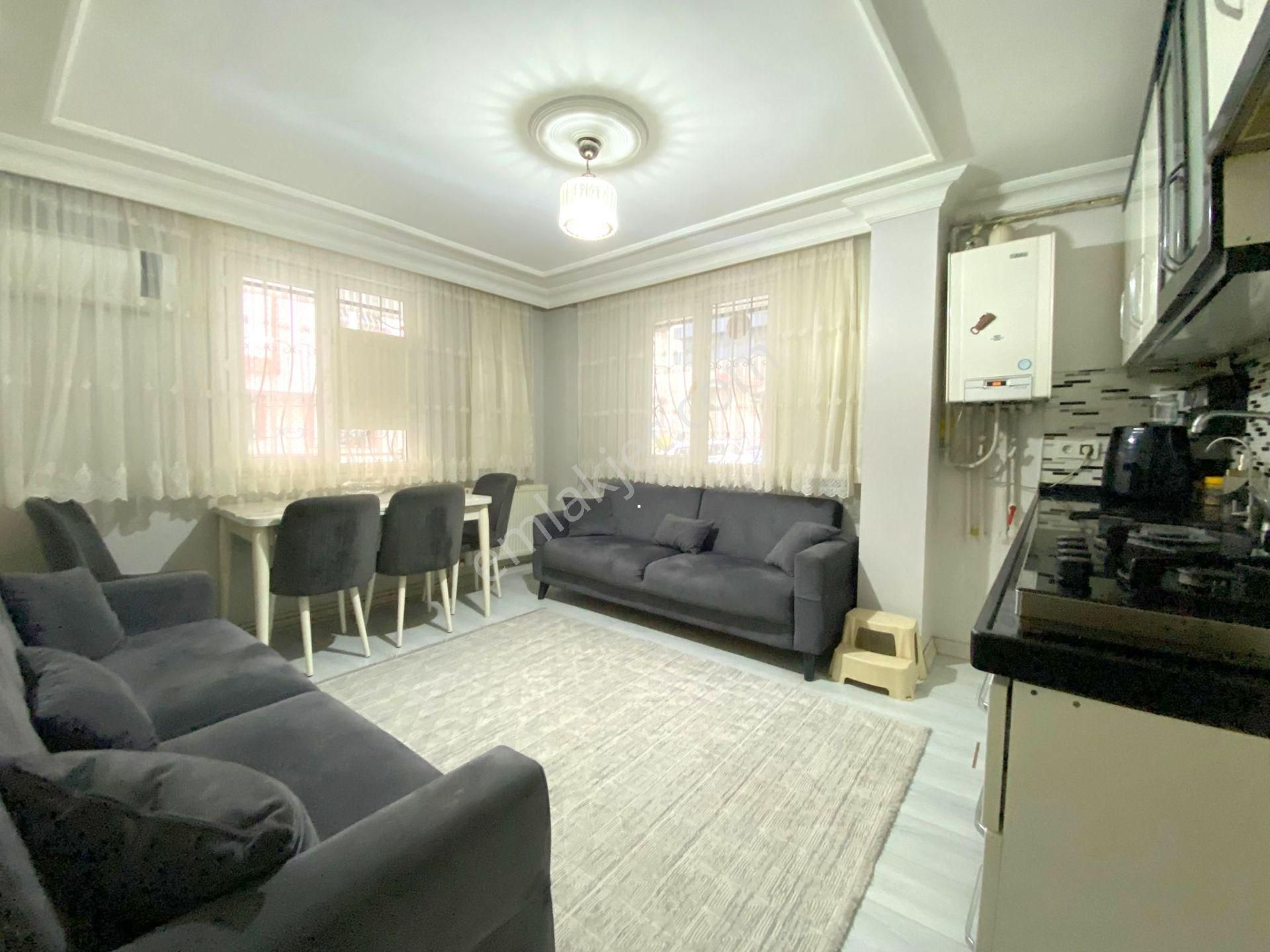 Tutar Da Mevlana Cami Yakını 2+1 Yüksek Giriş Açık Mutfak