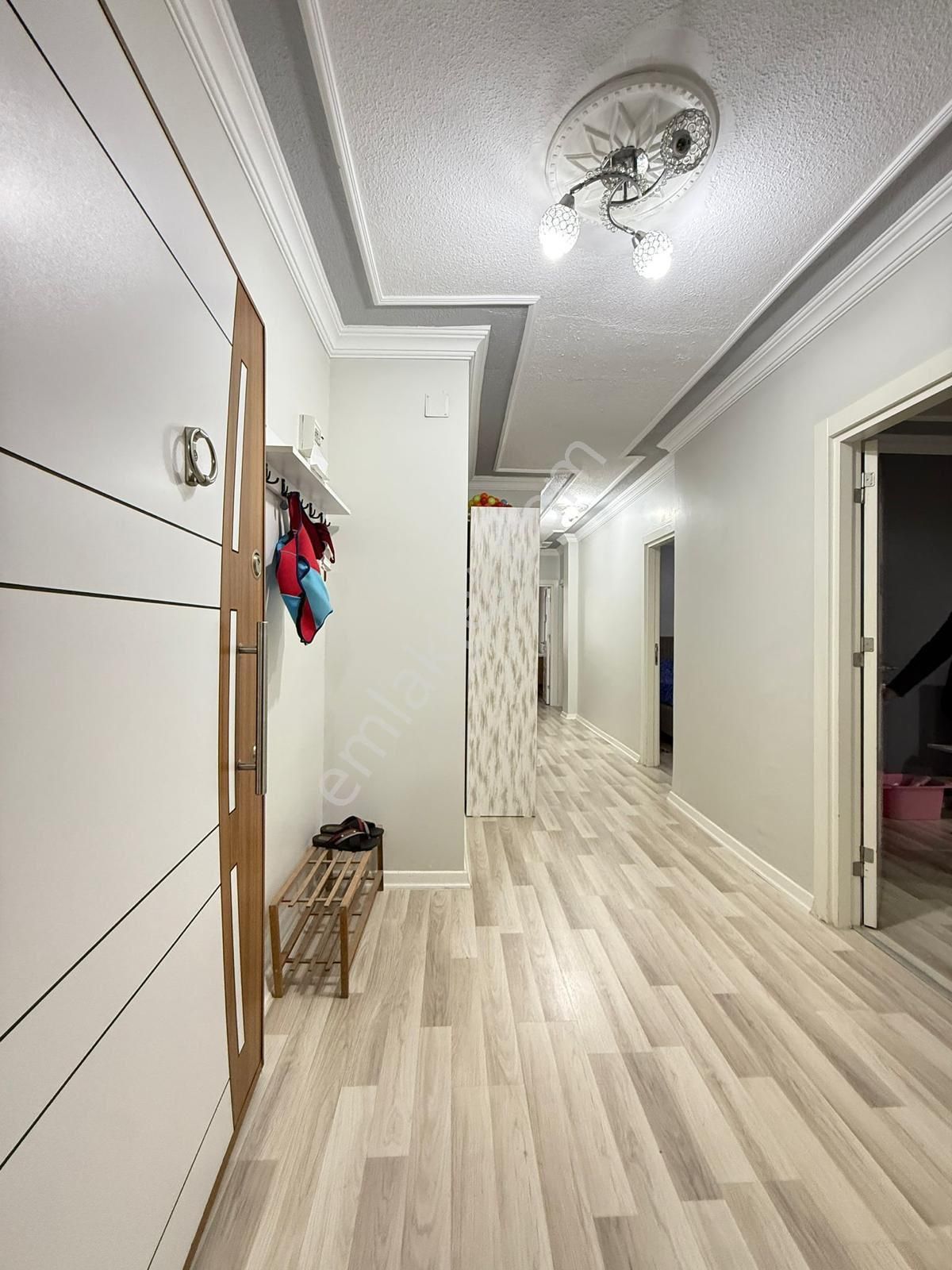 Remint’den Turgut Özal Bulvarı İkinci Parsel Göl Manzaralı 3+1 Kapalı Mutfak İçi Yapılı Doğalgazlı!! - Görsel 3