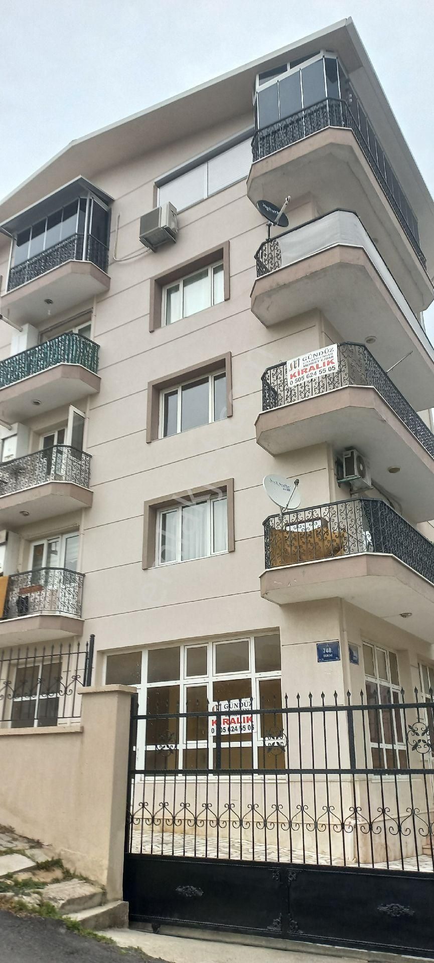 Bornova İnönü Mahallesinde 3+1 İçi Yeni Boyalı Yapılı Kiralık Daire Ve Dükkan - Görsel 2