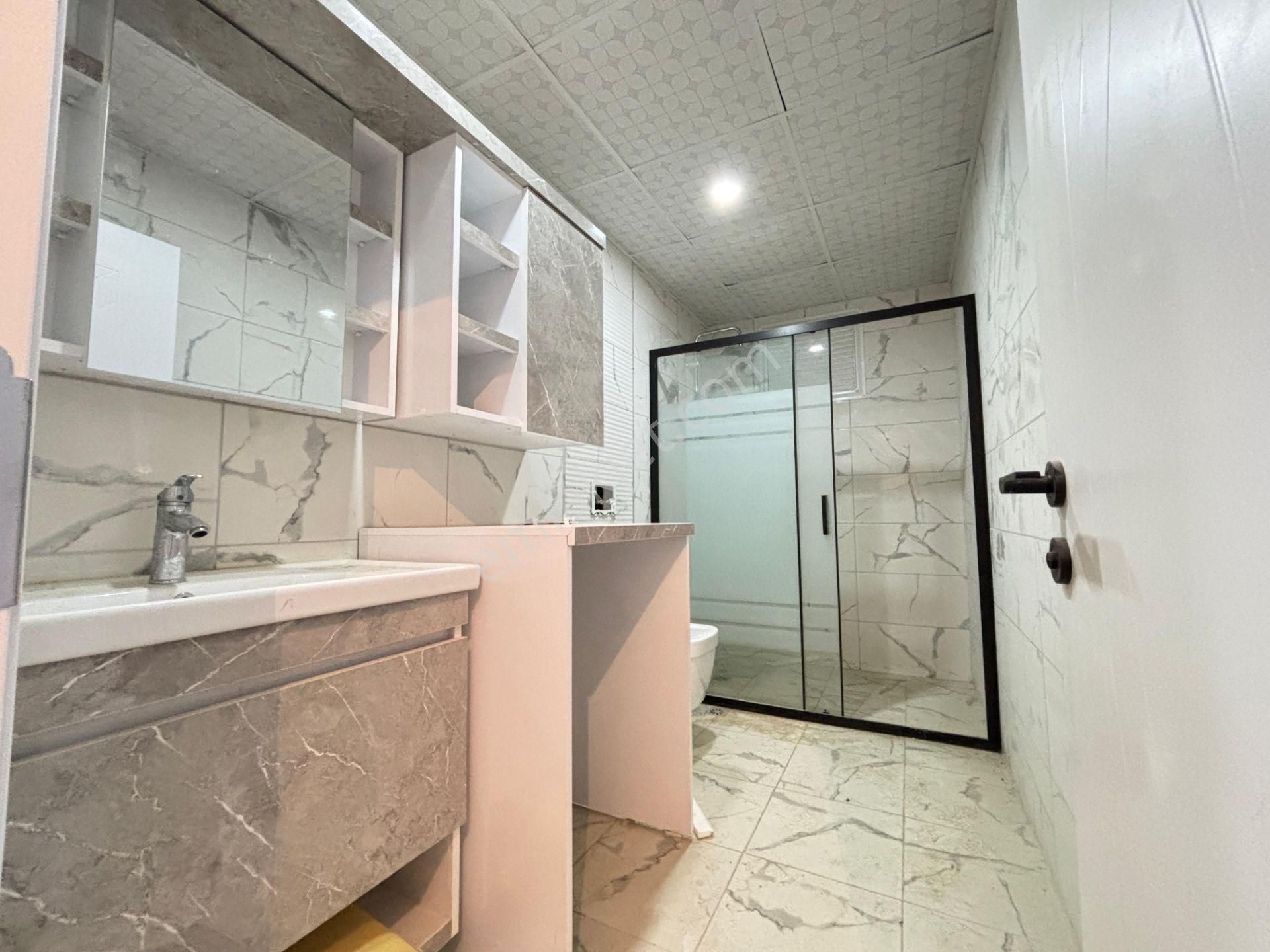 Seferihisar Ürkmez Merkezde Kat Mülkiyetli Asansörlü 3+1 Satılık Daire - Görsel 6