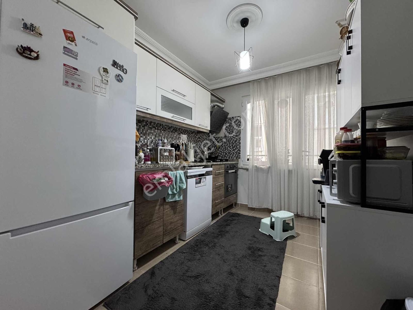 Emınevım Fuzul Uygun Acil Satılık Metrobüse Yakın Geniş Kullan