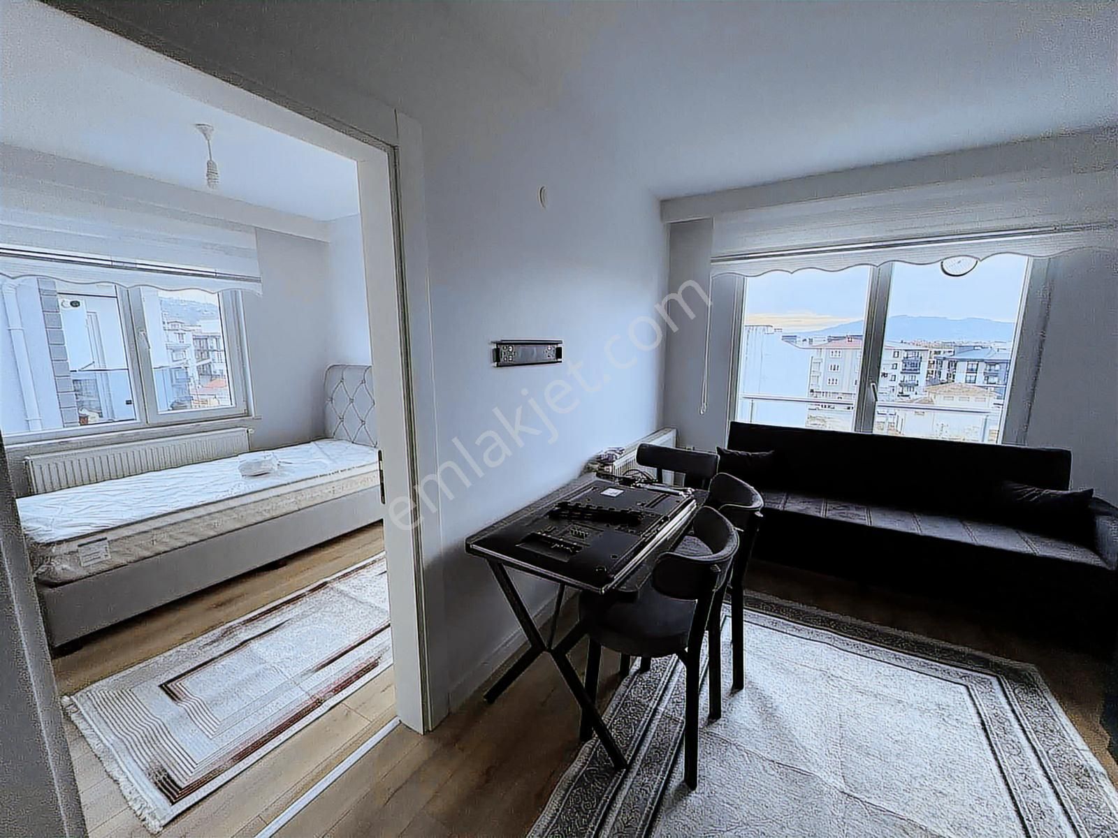 Vestha'dan Cumhuriyet'te Full Eşyalı 1+1 Fırsat Kiralık Daire ! - Görsel 8