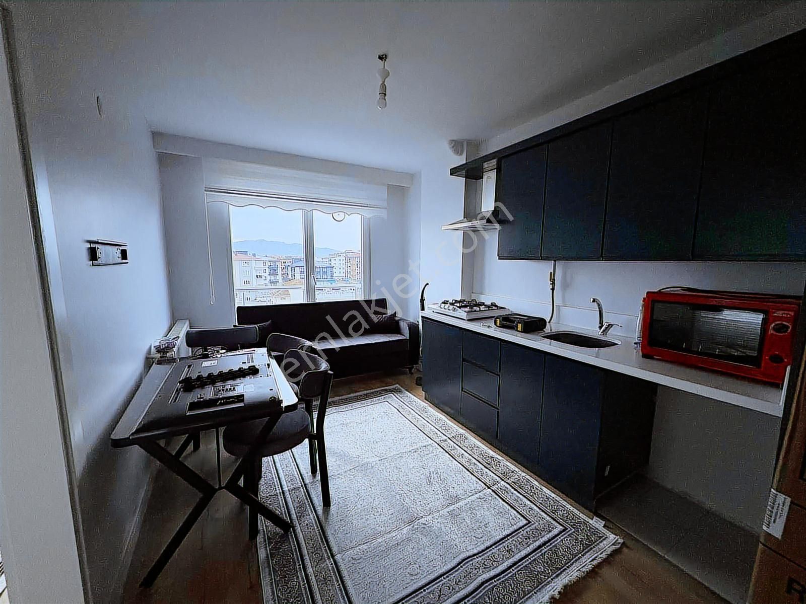 Vestha'dan Cumhuriyet'te Full Eşyalı 1+1 Fırsat Kiralık Daire ! - Görsel 2