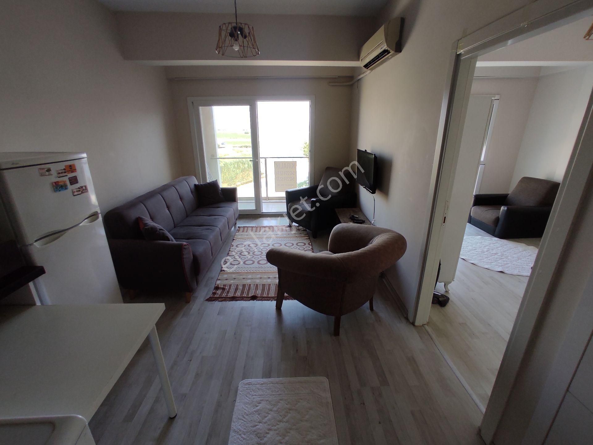 Menemen Seyrek Merkeze Yakın Havuzlu Site İçerisinde Eşyalı 1+1 Satılık Daire - Görsel 9