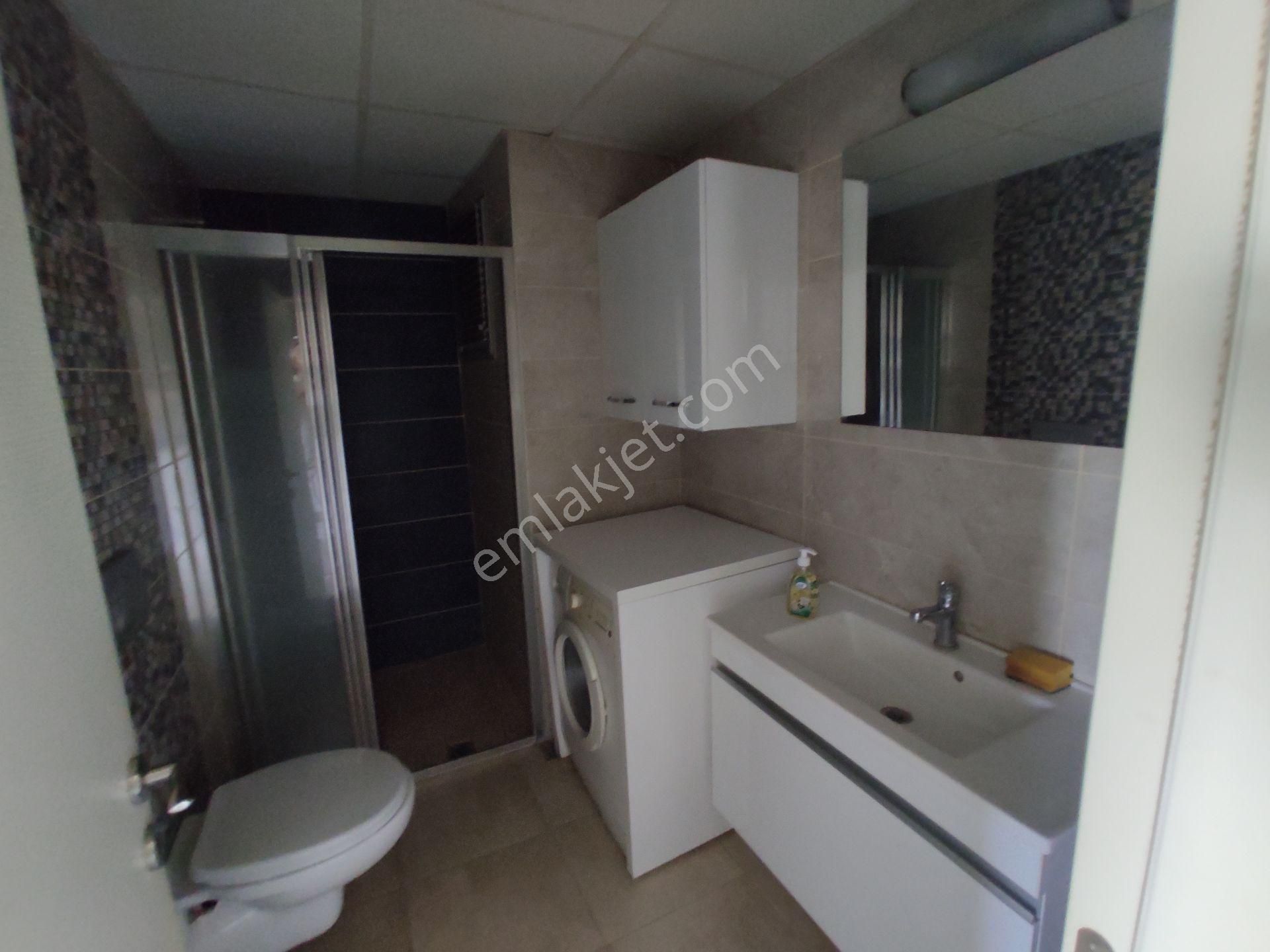 Menemen Seyrek Merkeze Yakın Havuzlu Site İçerisinde Eşyalı 1+1 Satılık Daire - Görsel 18