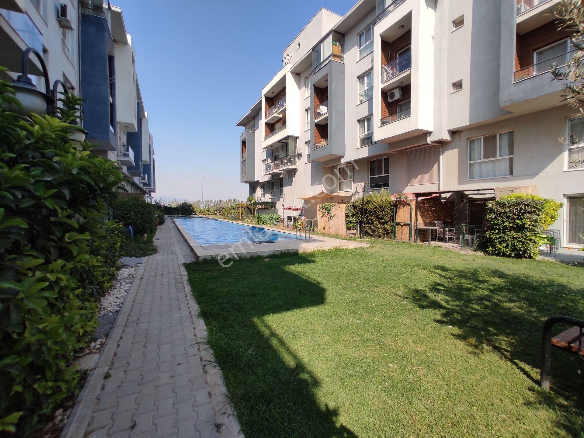 Menemen Seyrek Merkeze Yakın Havuzlu Site İçerisinde Eşyalı 1+1 Satılık Daire - Görsel 22