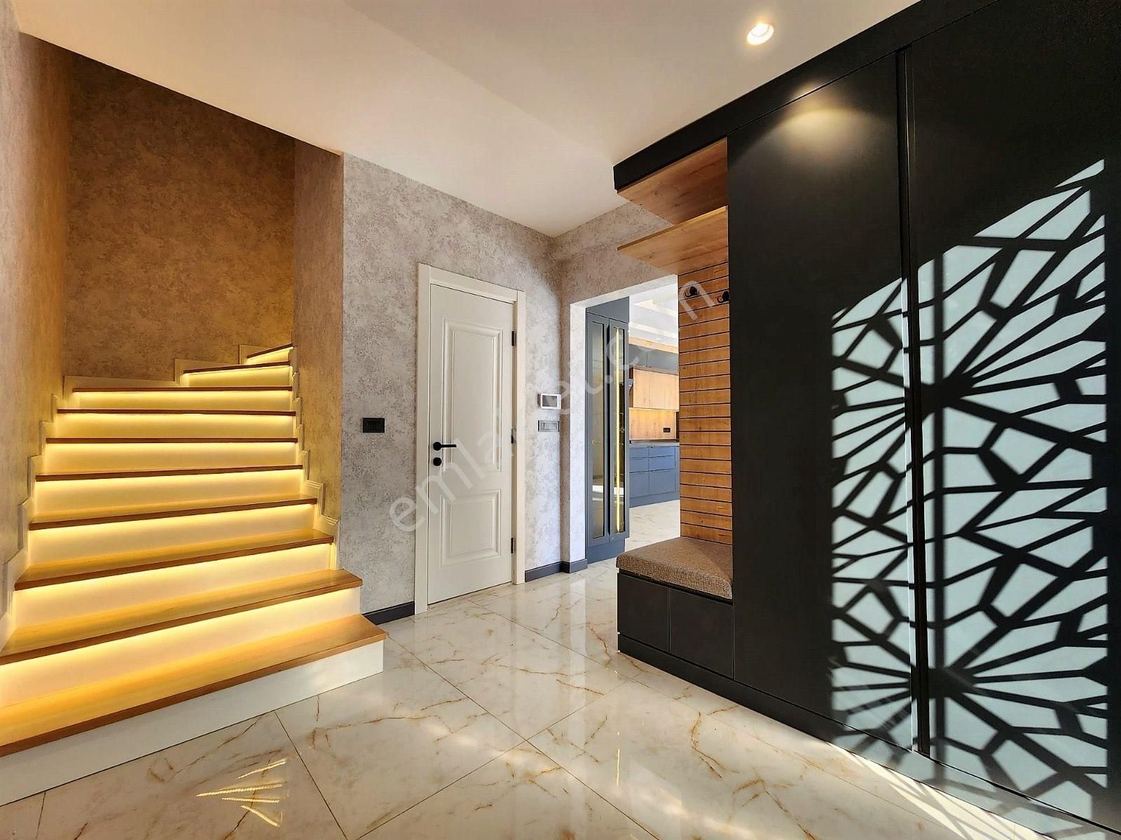 İzmir Seferihisar Camikebir'de Satılık Geniş Bahçeli Ultra Lüks 3+1 Villa - Görsel 19