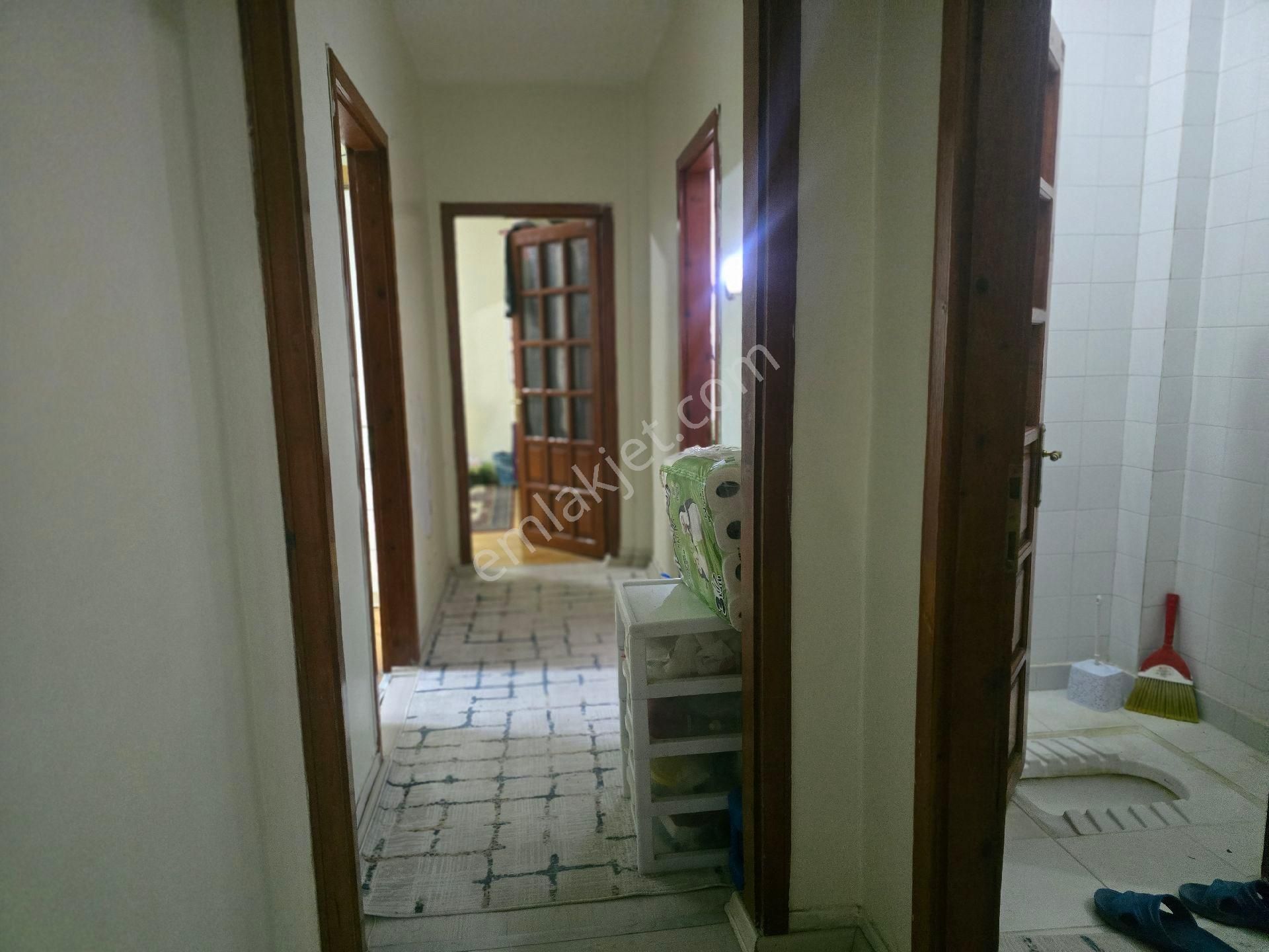 Niğde Bor Fatih Mahallesinde 3+1 Satılık Klasik Daire - Görsel 10