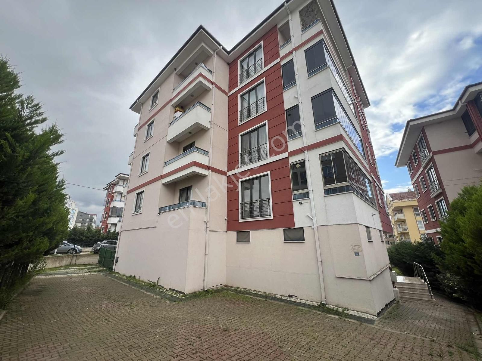 Nilüfer Akçalar'da Merkezi Konumda Temiz Geniş 2+1 Kiralık Daire - Görsel 19