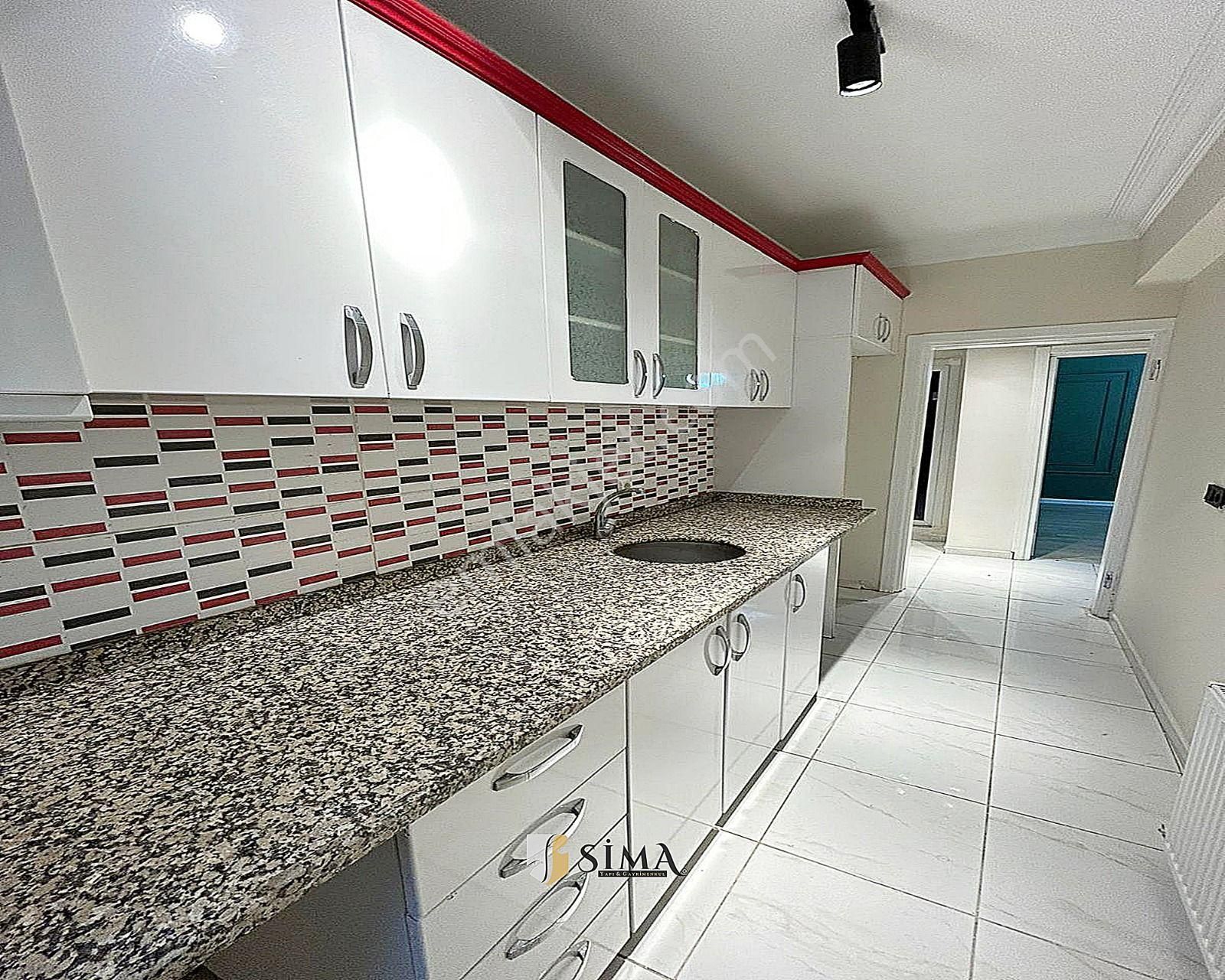 Meydana Yakın Merkezi Konumda İskanlı Satılık 2+1 - Görsel 13