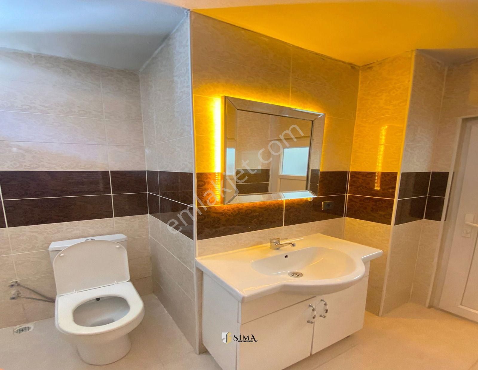 Meydana Yakın Merkezi Konumda İskanlı Satılık 2+1 - Görsel 23