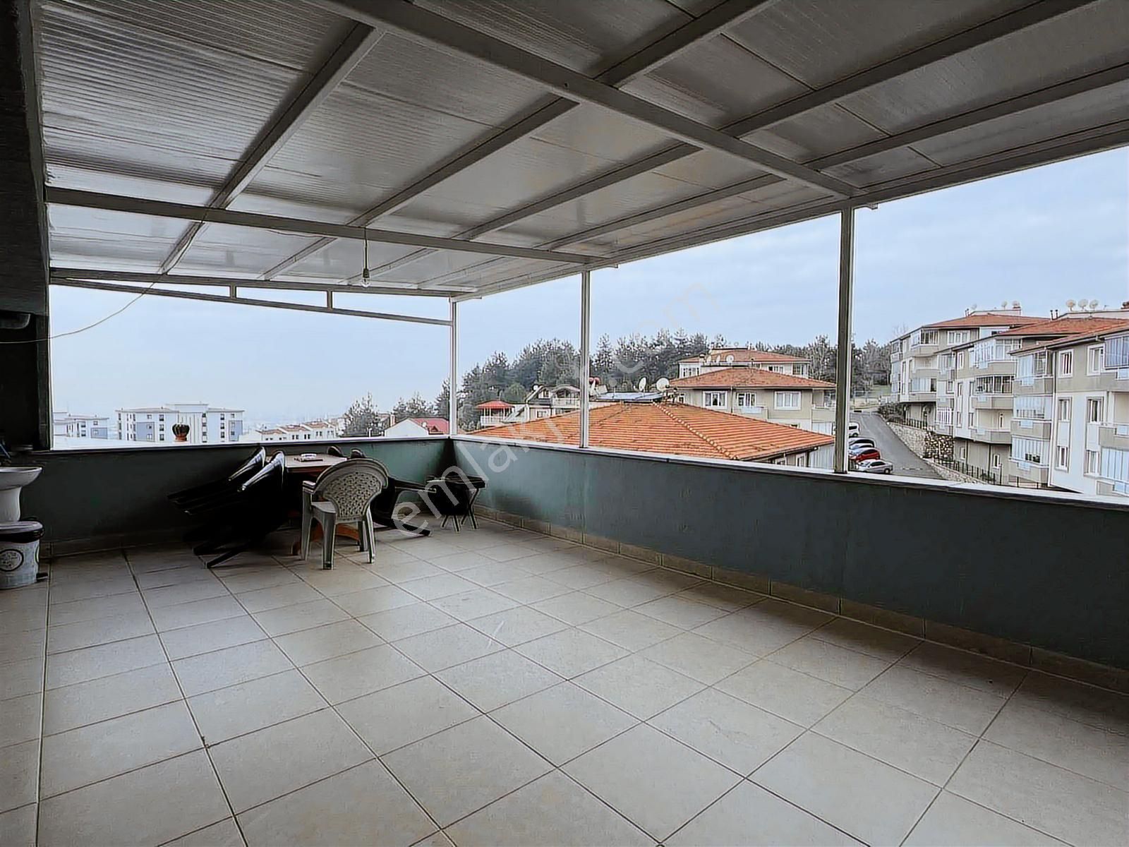 Çamlıca'da 4+1 200 M2 İki Büyük Teraslı Manzaralı Dubleks - Görsel 30