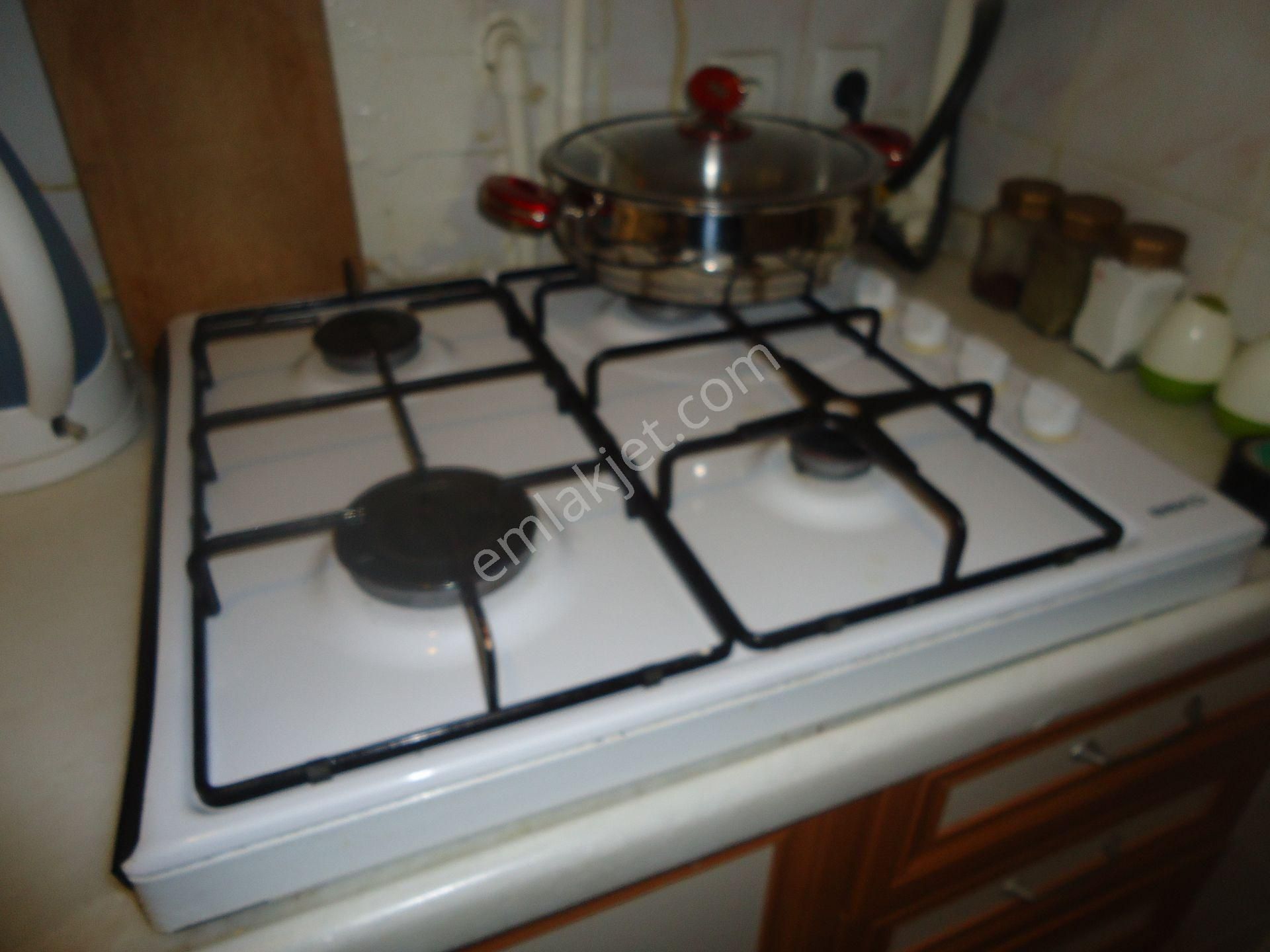 Aydınlıkevlerde 1+1 Eşyalı Kiralık Daire Gizem Emlaktan - Görsel 12