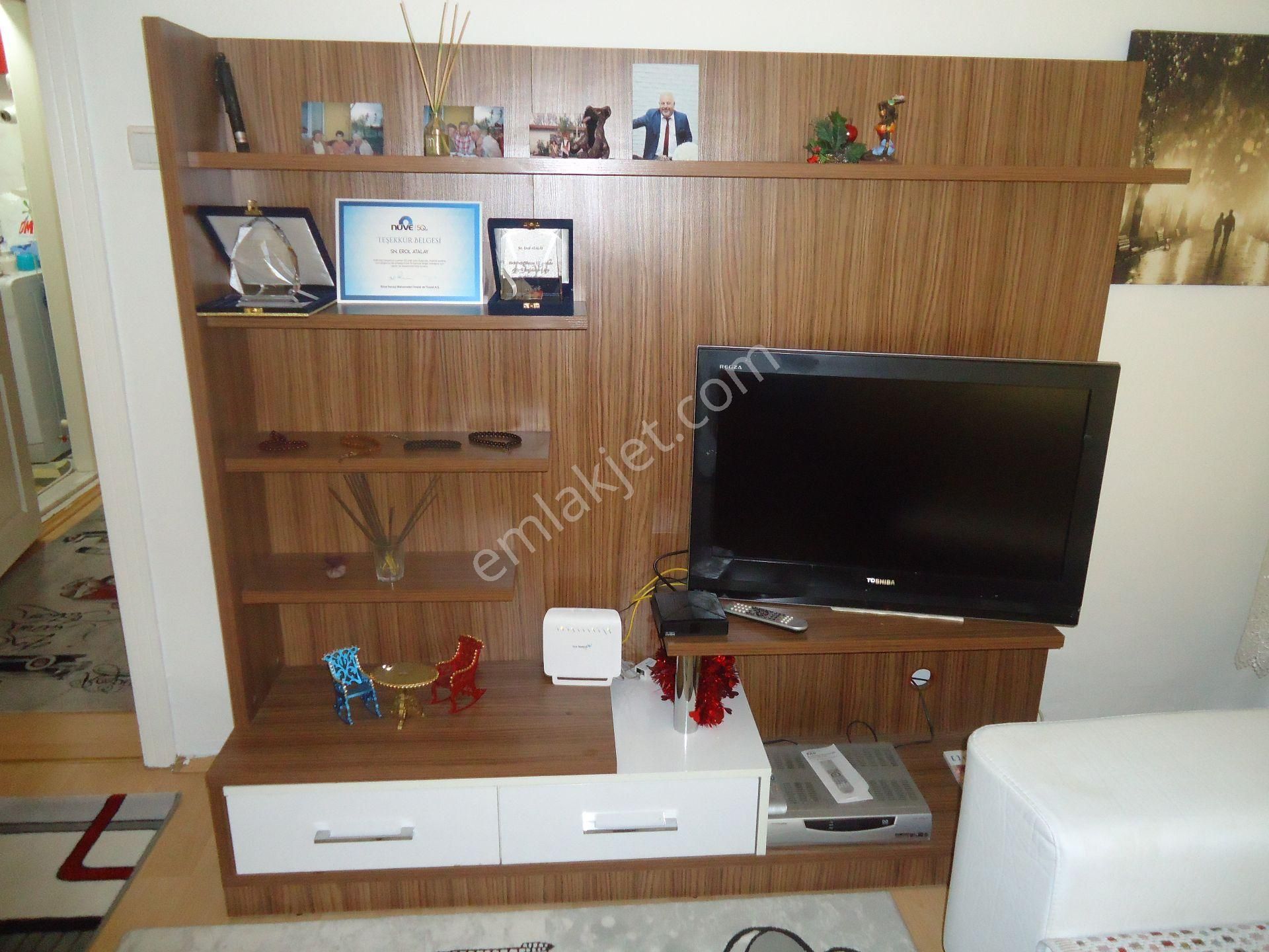 Aydınlıkevlerde 1+1 Eşyalı Kiralık Daire Gizem Emlaktan - Görsel 17