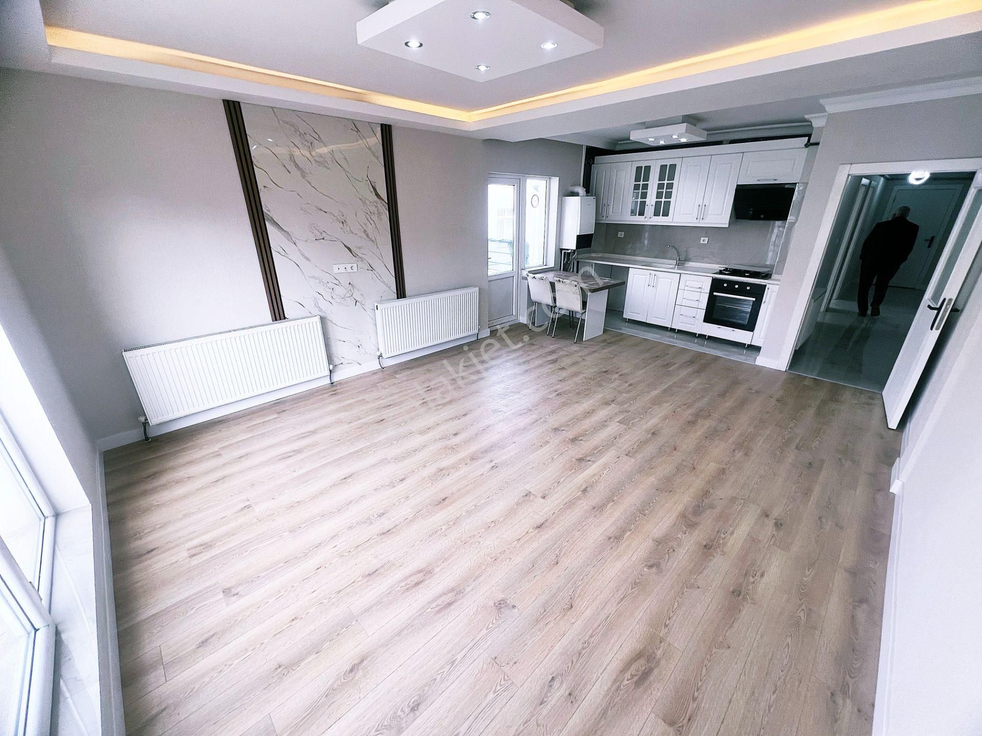 Cihandan Yükseltepe Karakeçili Cad Üzeri Ful Yapılı 4.5+1 Dublex