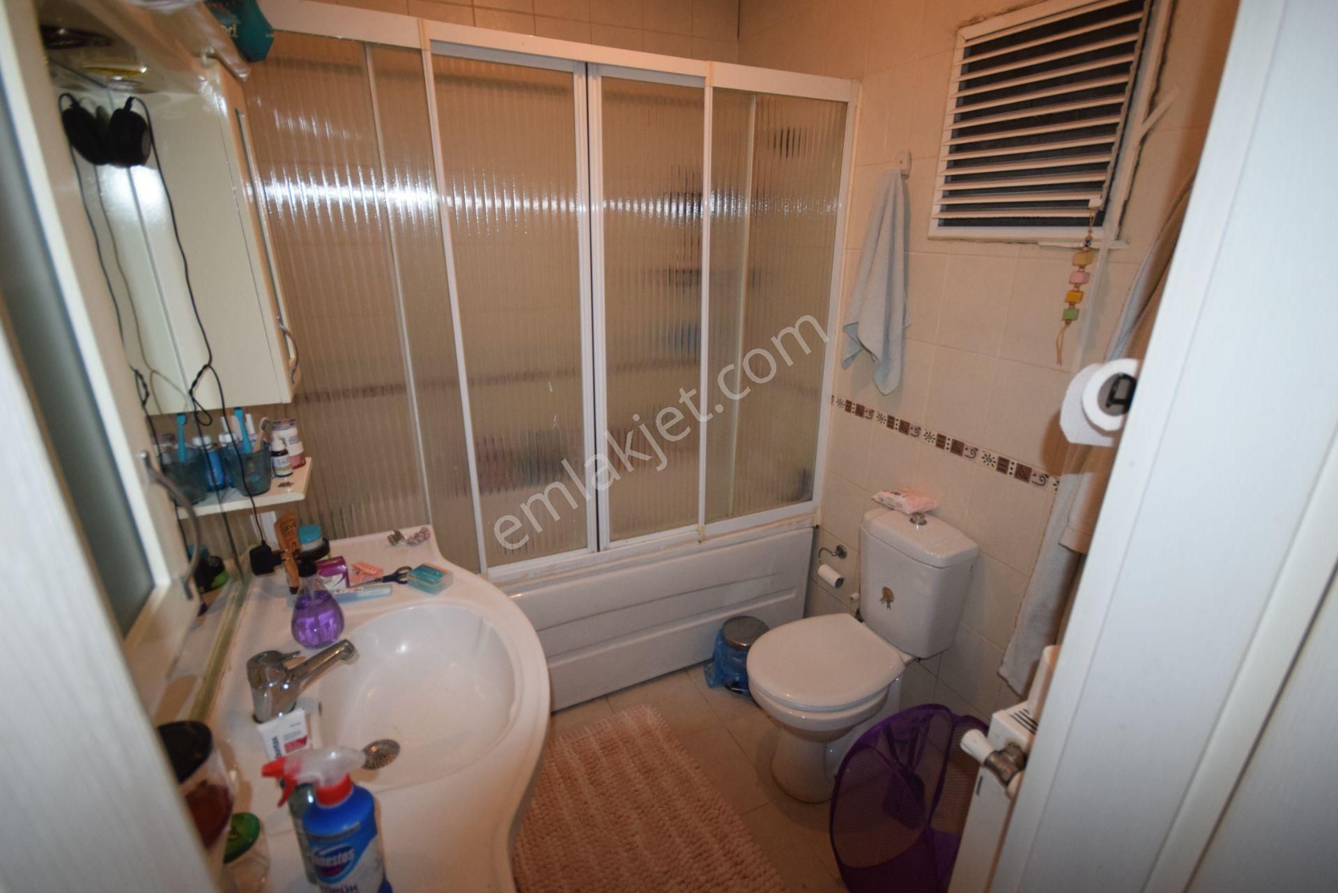 İlk-ev'den Bağımsız Salon 2+1 Kombili Bakımlı Sokullu Cadde Üzerinde Kot 1 De - Görsel 8