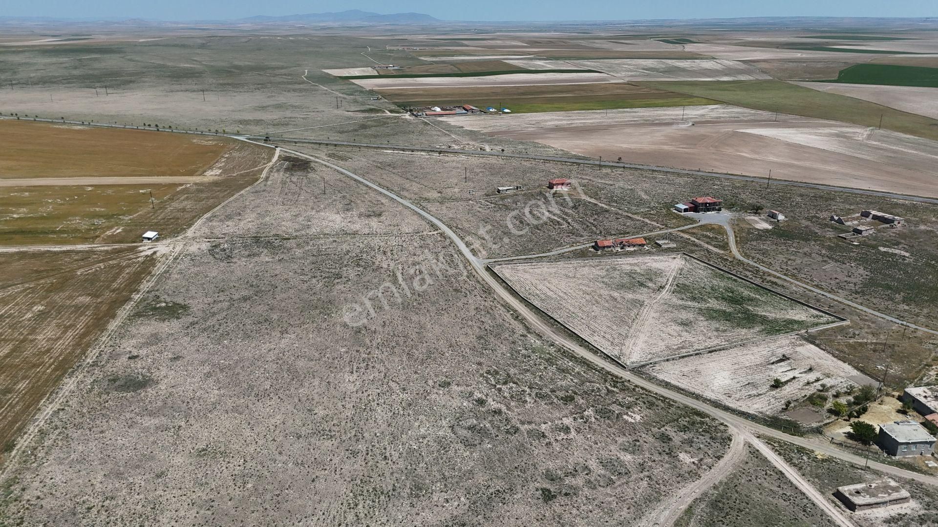 Konya / Cihanbeyli / Yeniceoba Mahallesinde 1.138 M² Müstakil Tapulu İmarlı Arsa - Görsel 5