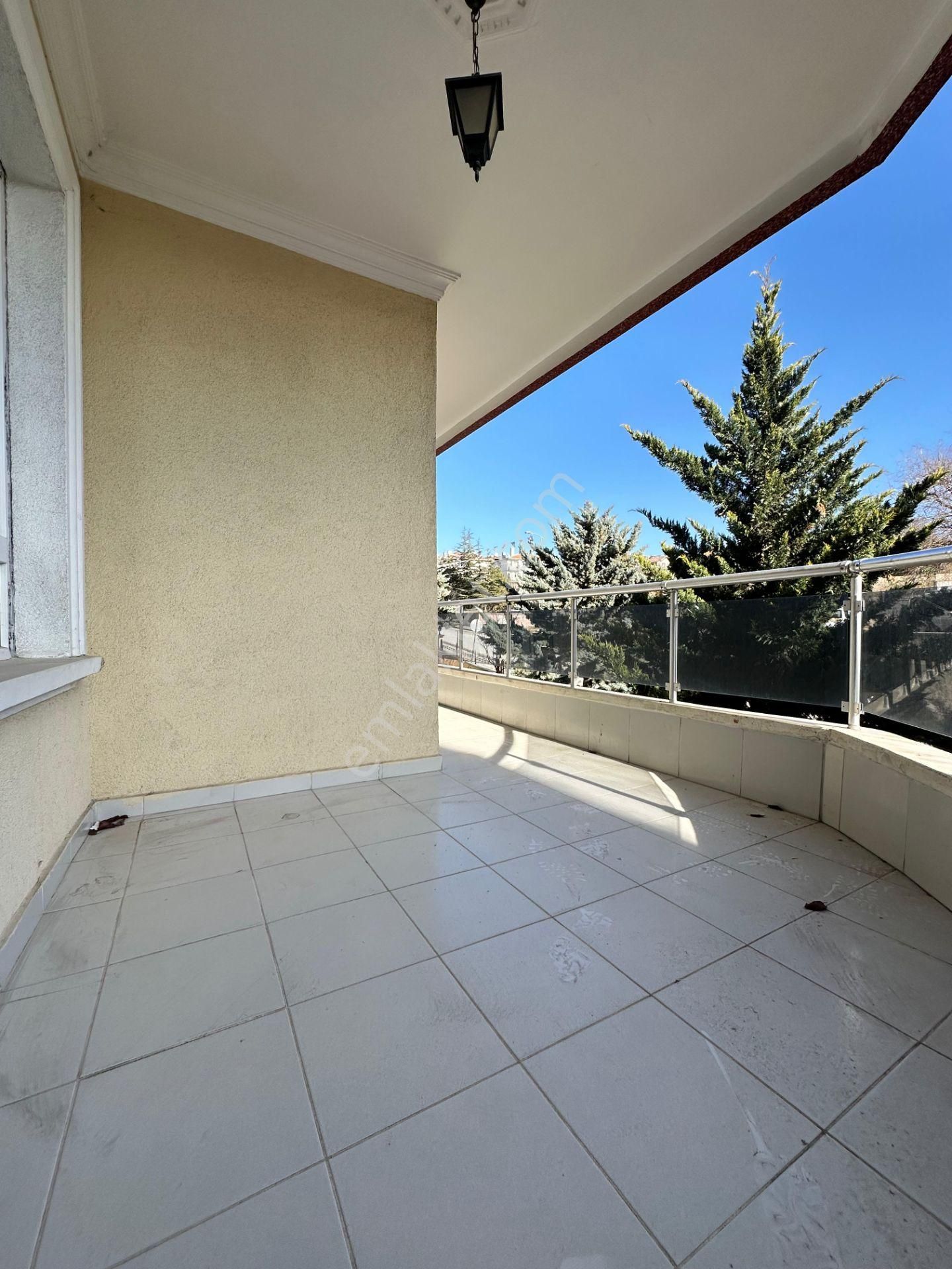 Pursaklar Mehmet Zengin Emlak'tan Protokol Yolu Yakını 2.kat 3+1 Yapılı Masrafsız Sitede Daire - Görsel 42