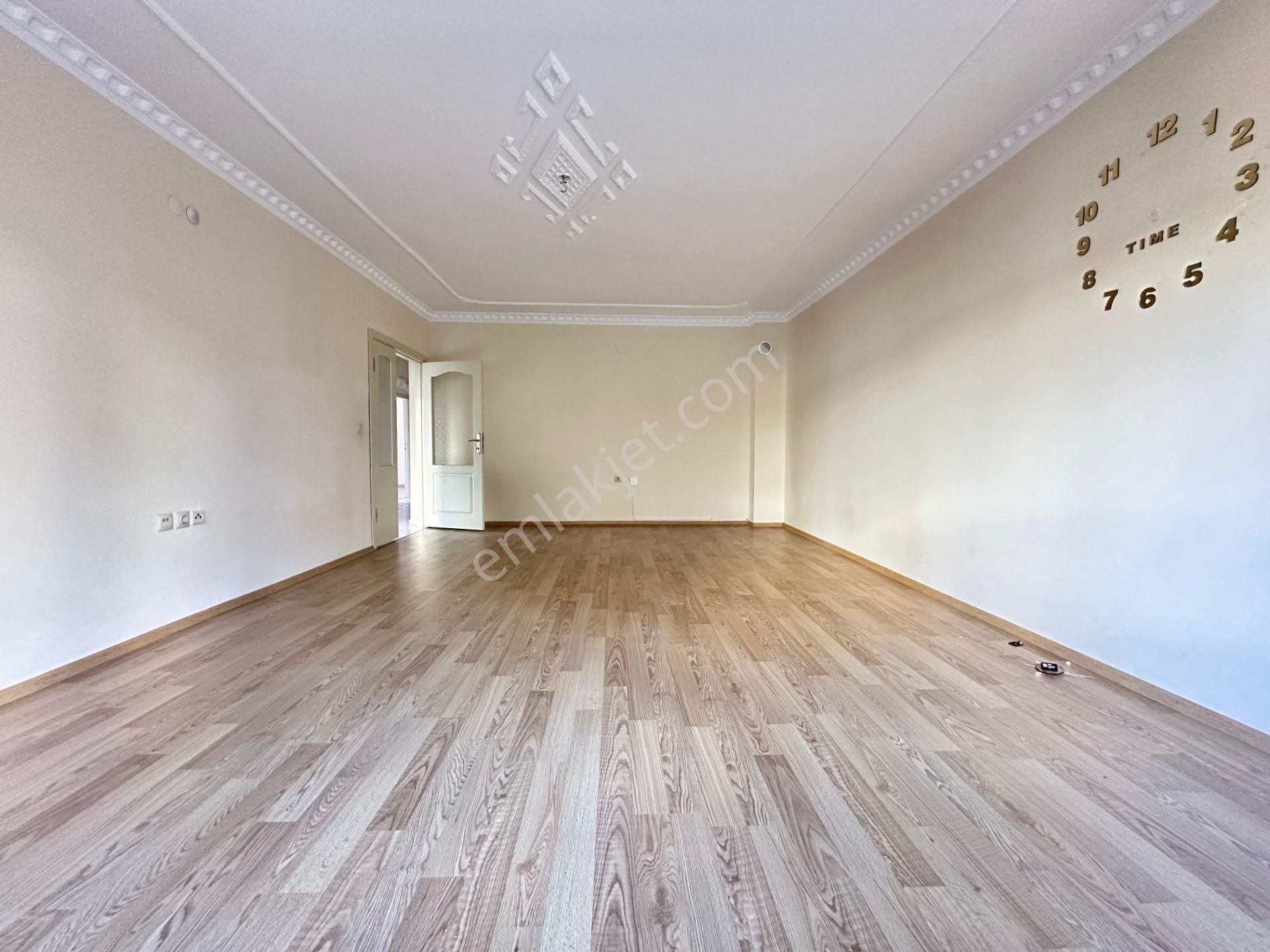 Pursaklar Mehmet Zengin Emlak'tan Protokol Yolu Yakını 2.kat 3+1 Yapılı Masrafsız Sitede Daire - Görsel 12