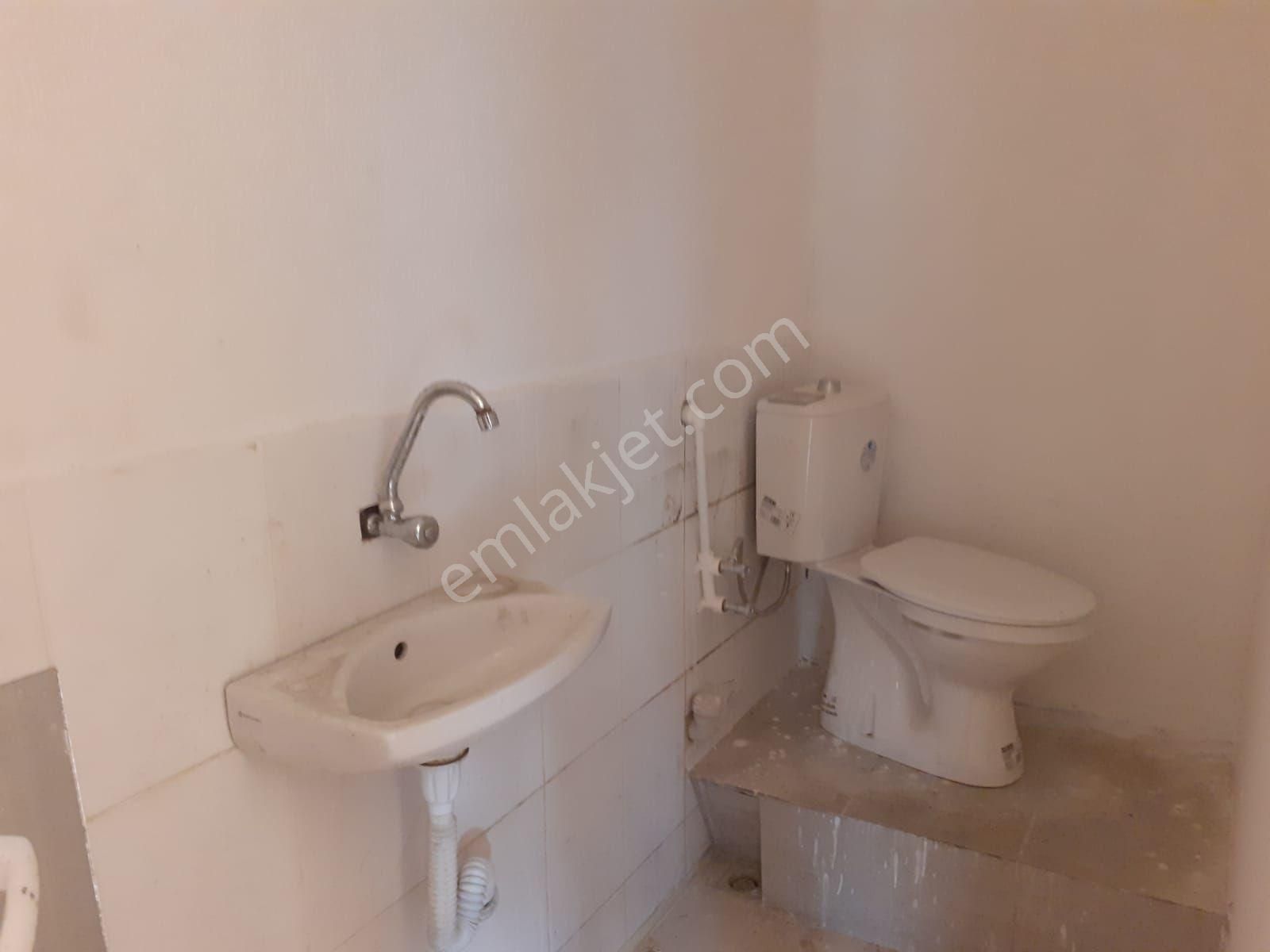 Güneş'ten Buca Yenigün'de 40m Çift Cephe Kiralık Dükkan - Görsel 9