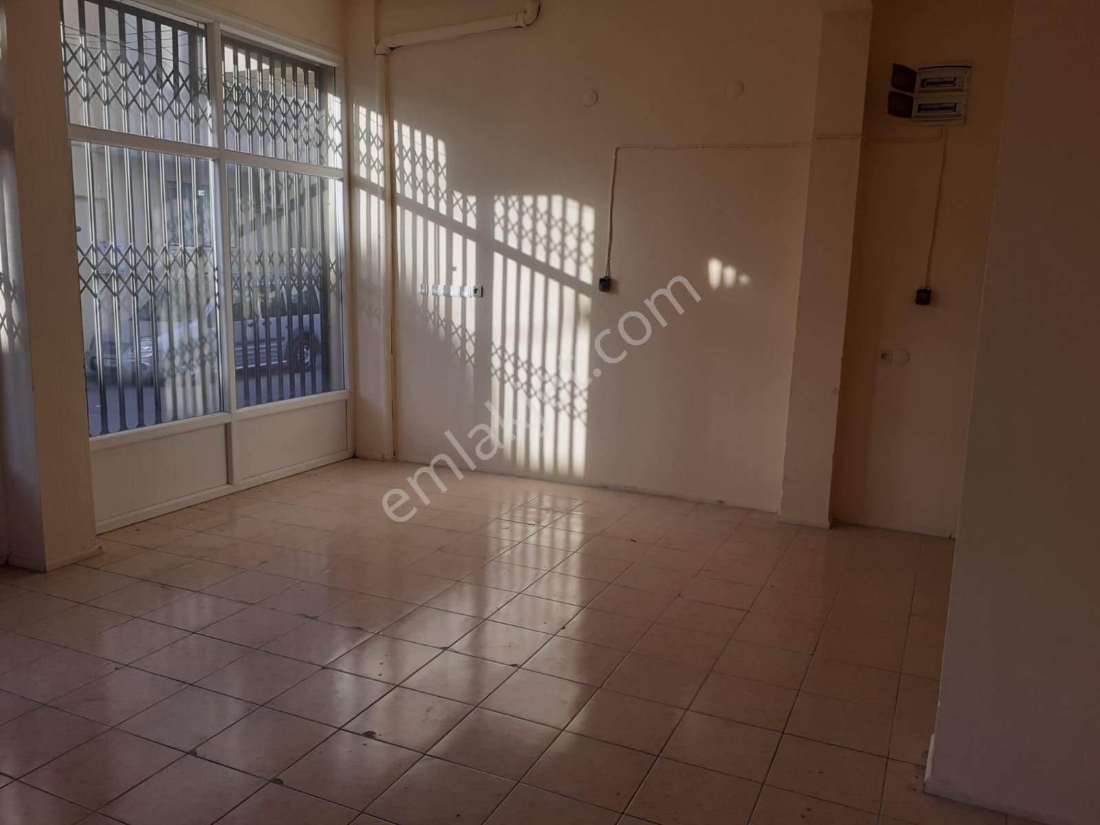 Güneş'ten Buca Yenigün'de 40m Çift Cephe Kiralık Dükkan - Görsel 13