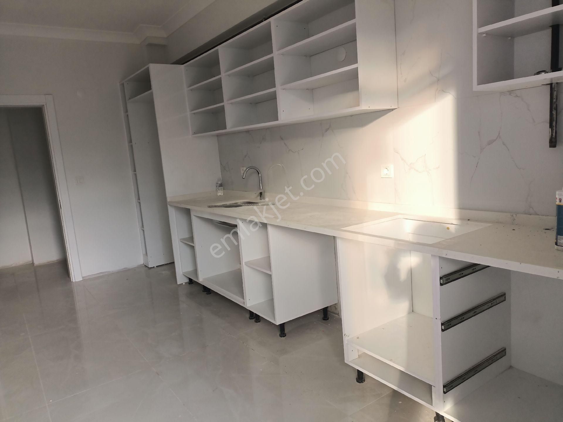 Körfez Güney Mahallesinde Yerden Isıtmalı 3+1 Ebeveyn Banyolu Arakat Daire - Görsel 10