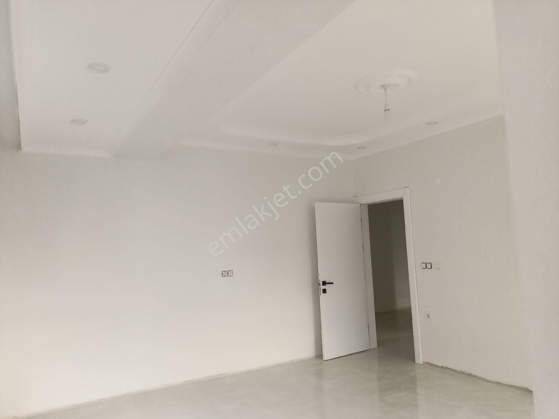 Körfez Güney Mahallesinde Yerden Isıtmalı 3+1 Ebeveyn Banyolu Arakat Daire - Görsel 17
