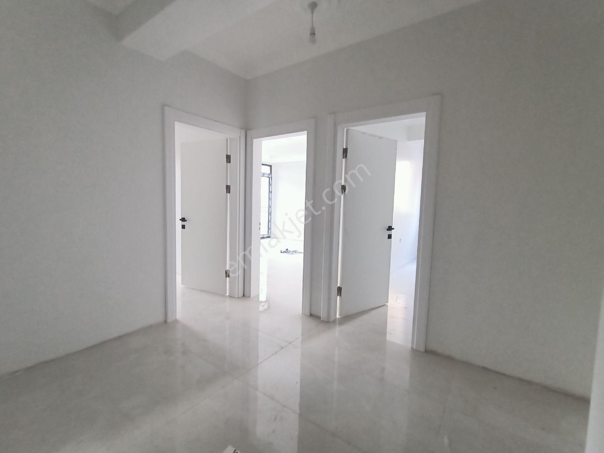 Körfez Güney Mahallesinde Yerden Isıtmalı 3+1 Ebeveyn Banyolu Arakat Daire - Görsel 34